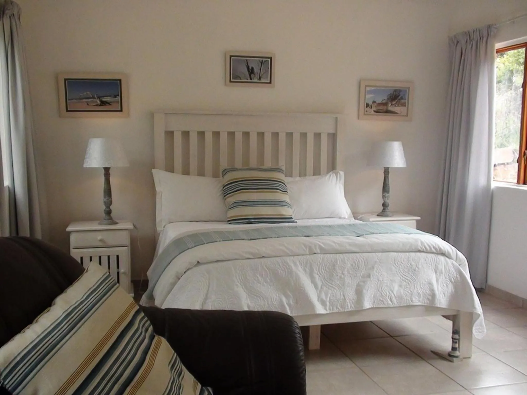 Bedroom, Bed in Forest Creek Lodge & Spa
