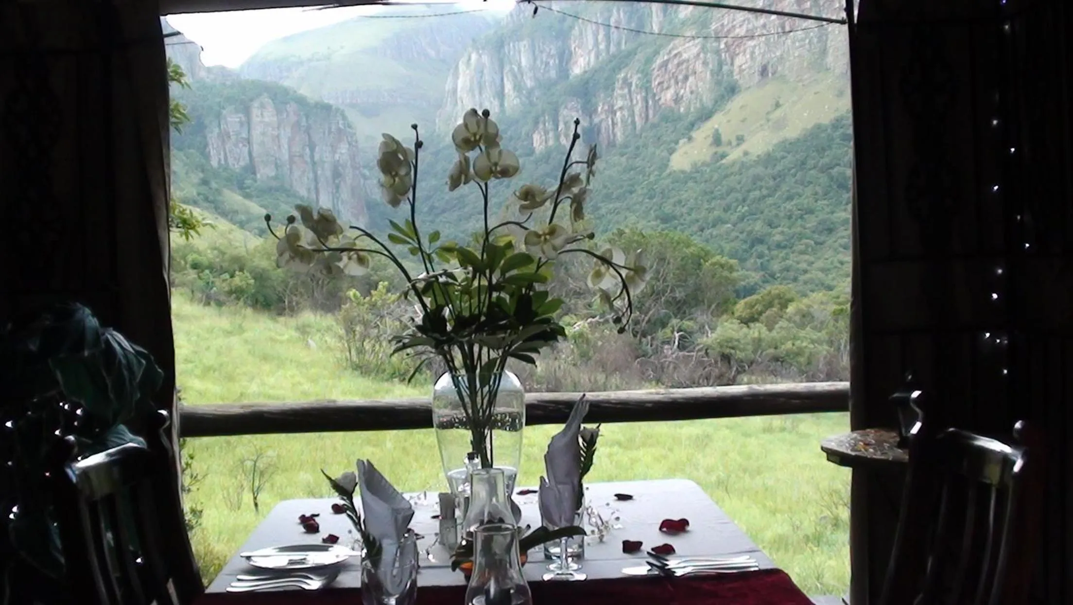 Restaurant/places to eat in Forest Creek Lodge & Spa