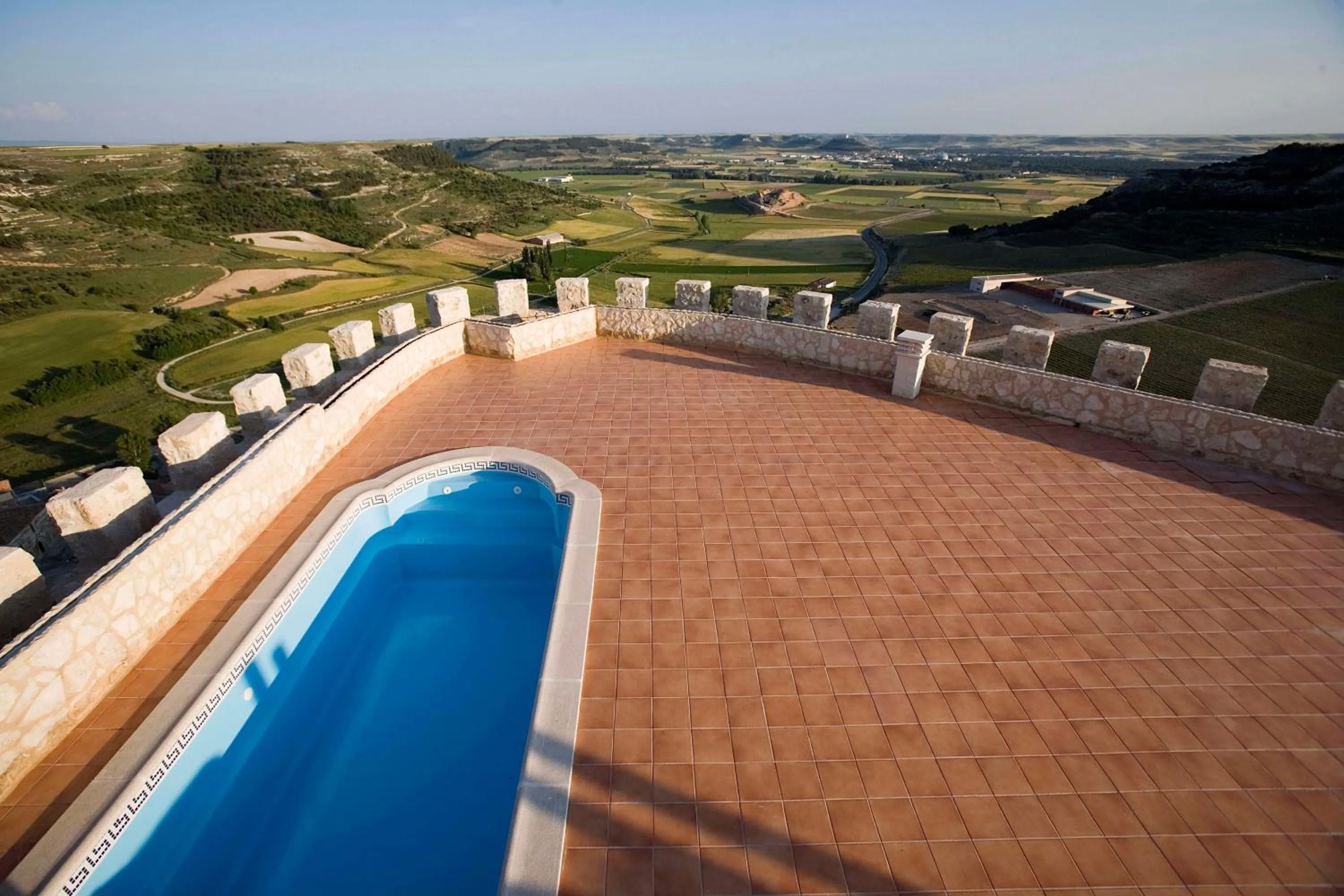 Swimming pool in Residencia Real del Castillo de Curiel