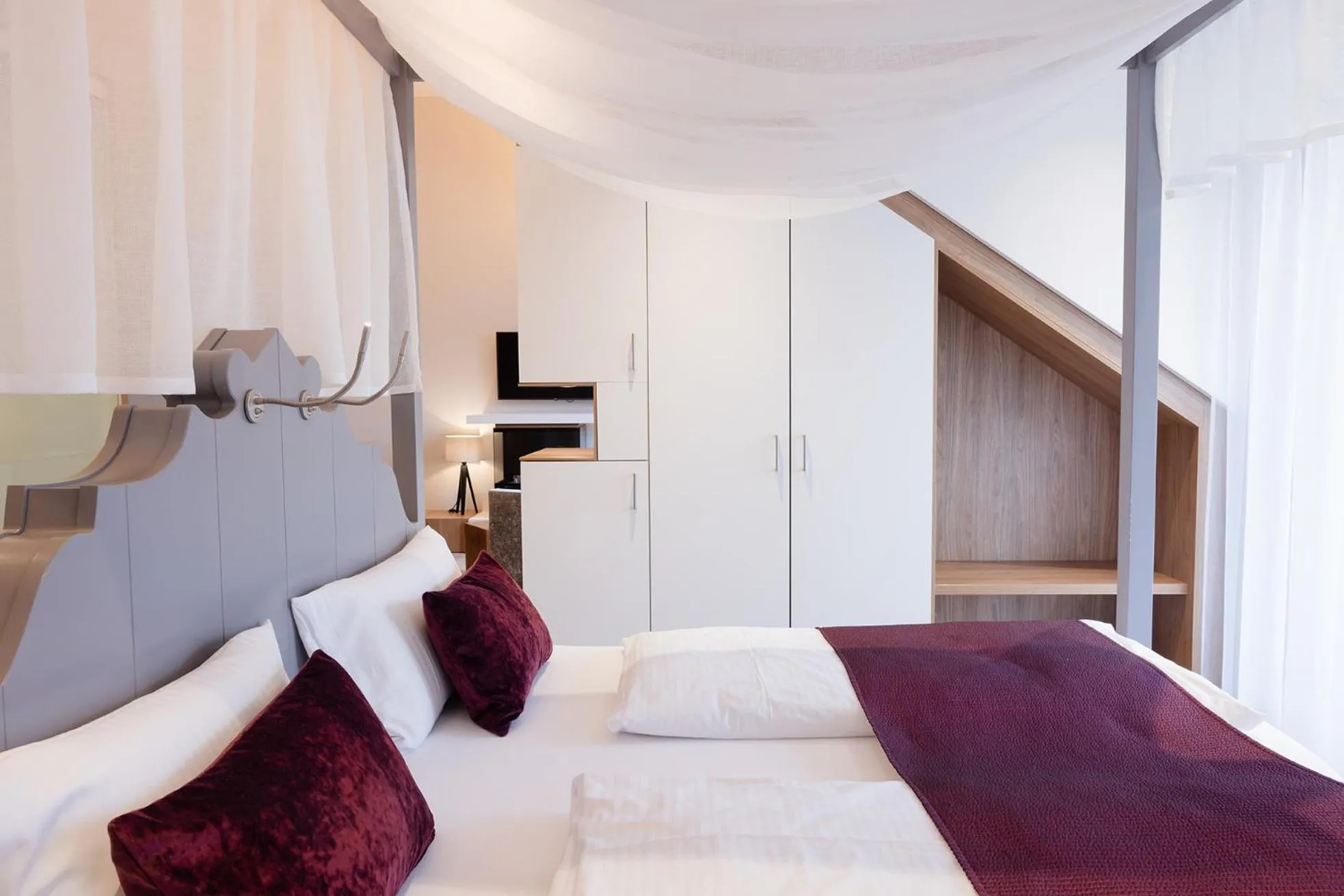 Photo of the whole room, Bed in Hotel Restaurant zur Marienburg