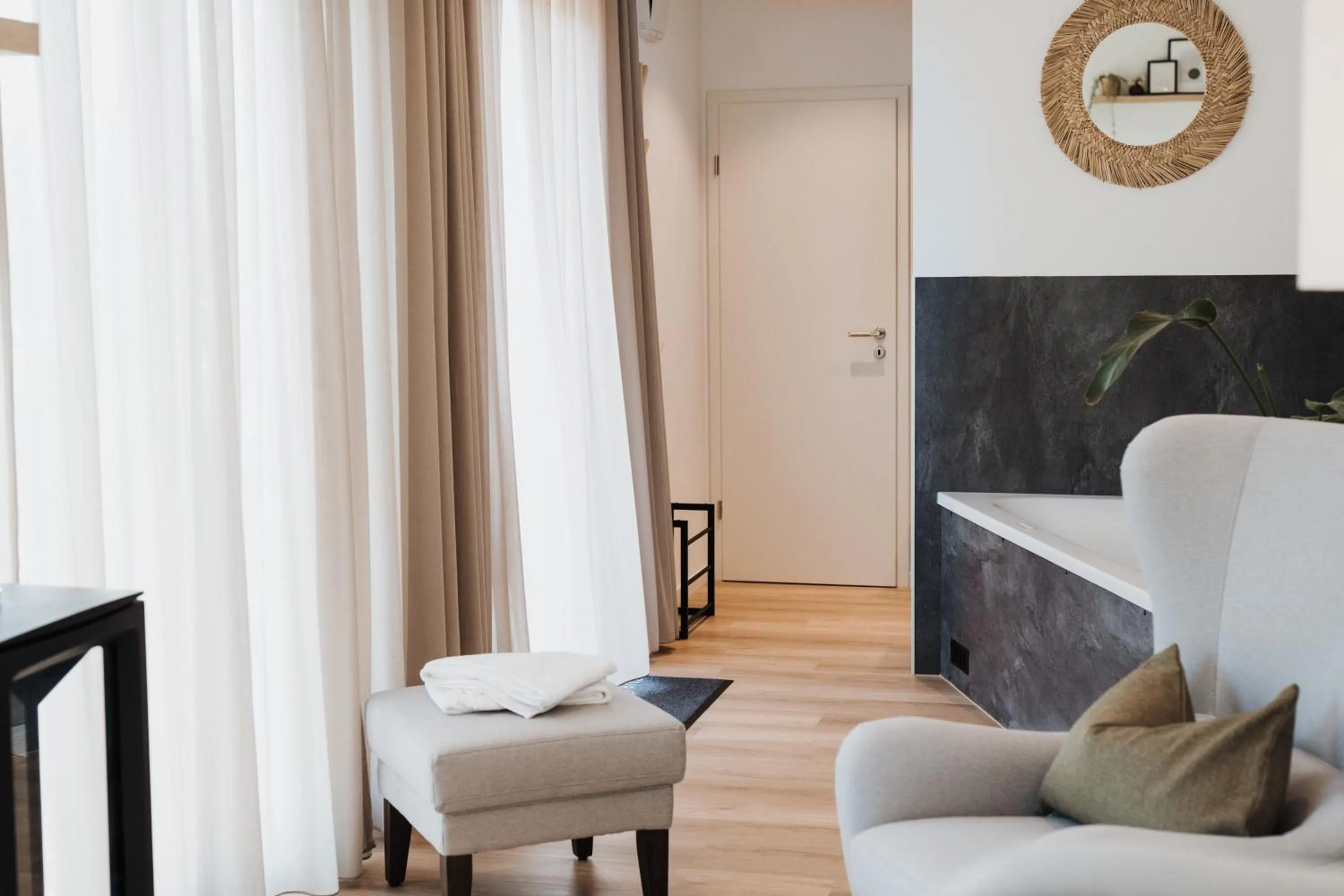 Photo of the whole room, Bed in Hotel Restaurant zur Marienburg