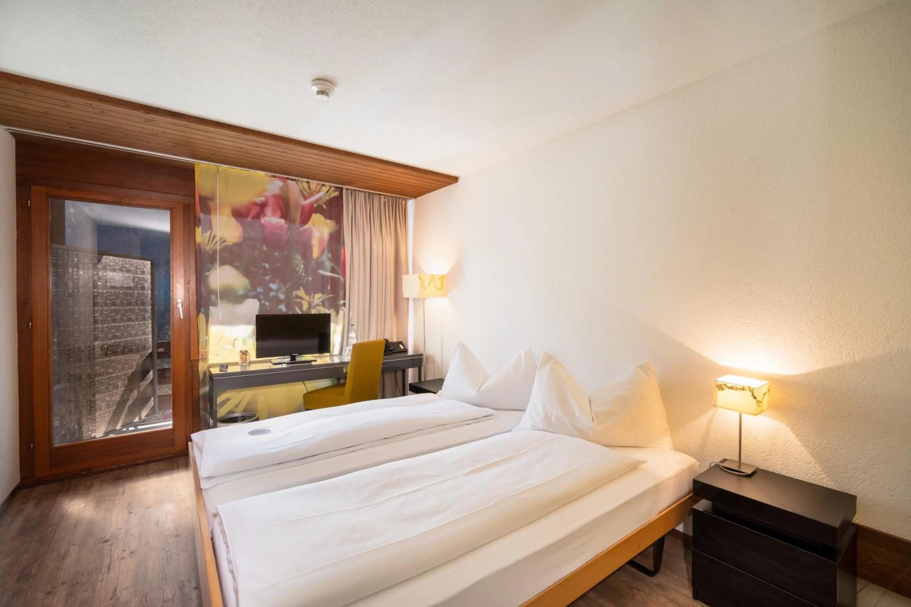 Bed in Seeblick Höhenhotel