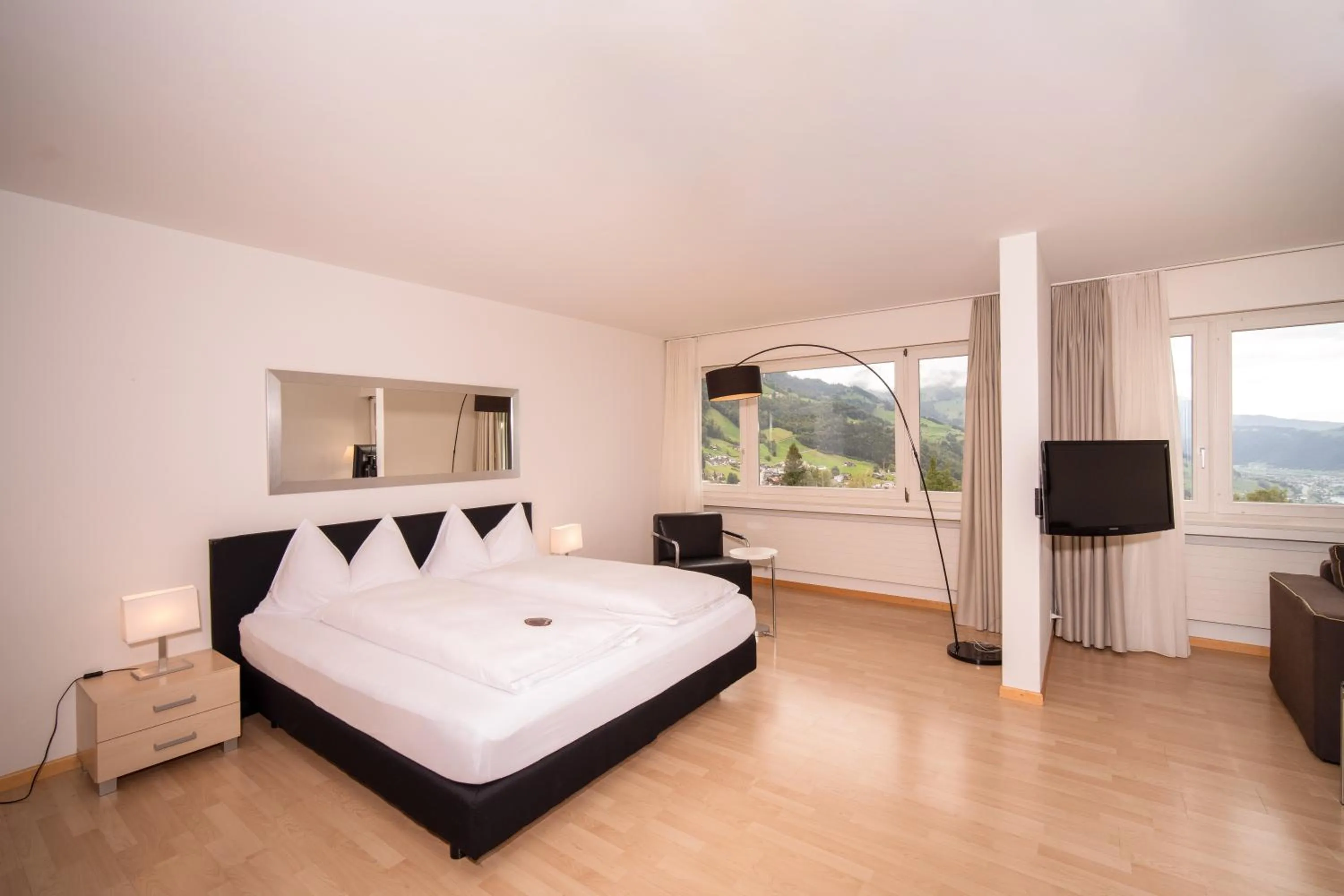 Bedroom, Bed in Seeblick Höhenhotel