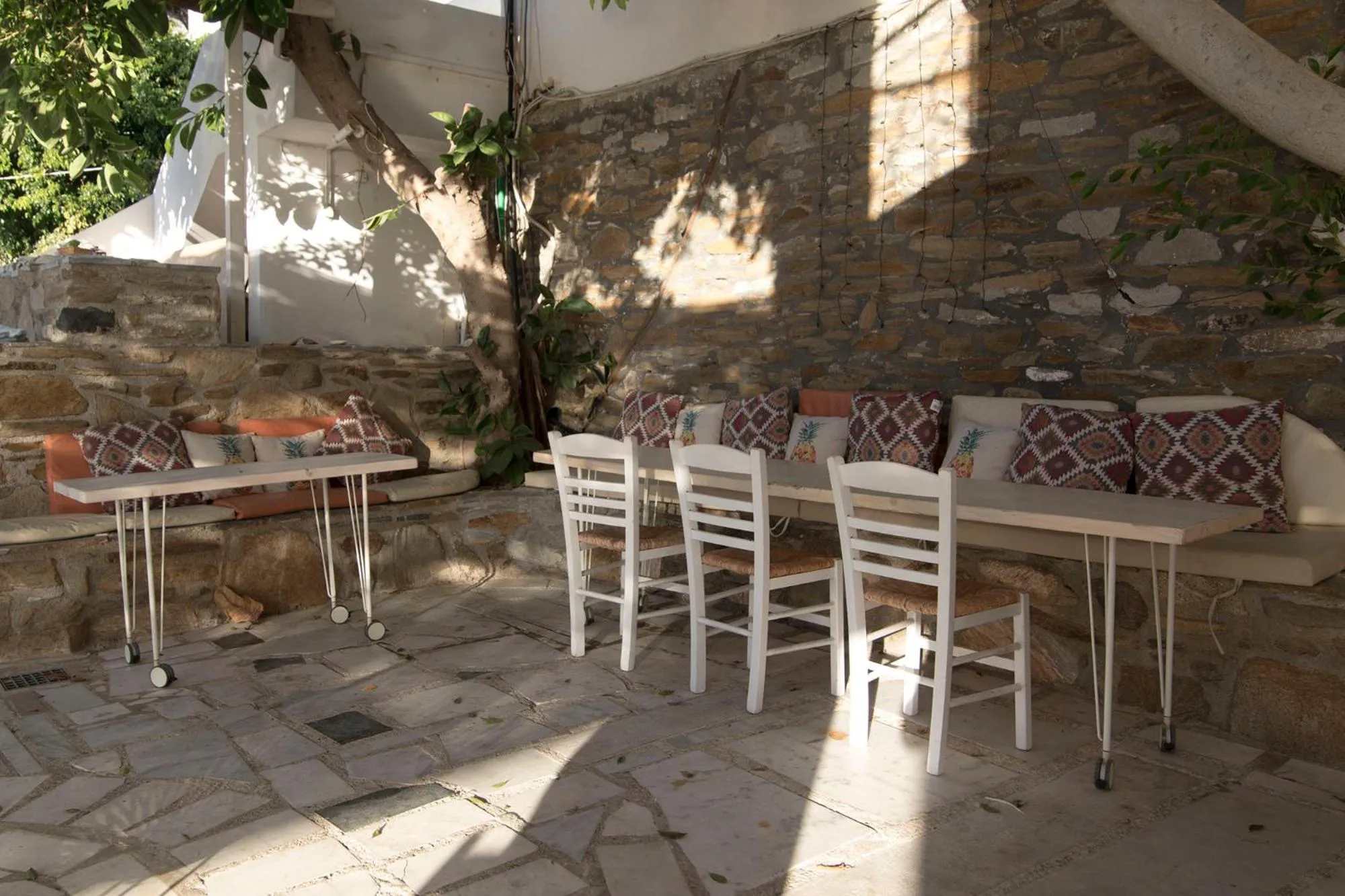 Restaurant/places to eat in Armadoros Hotel / Ios Backpackers