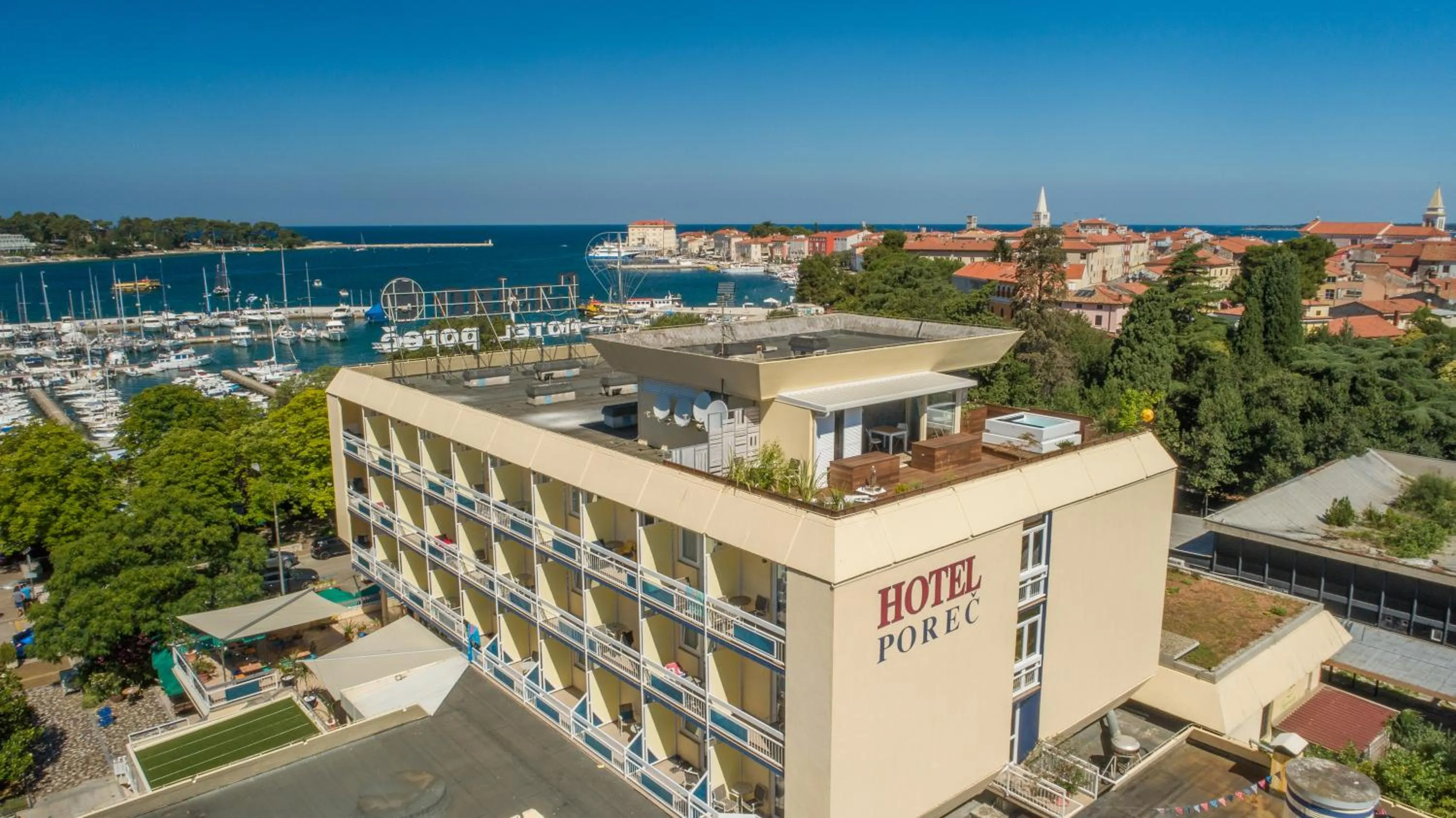 Property building in Hotel Porec