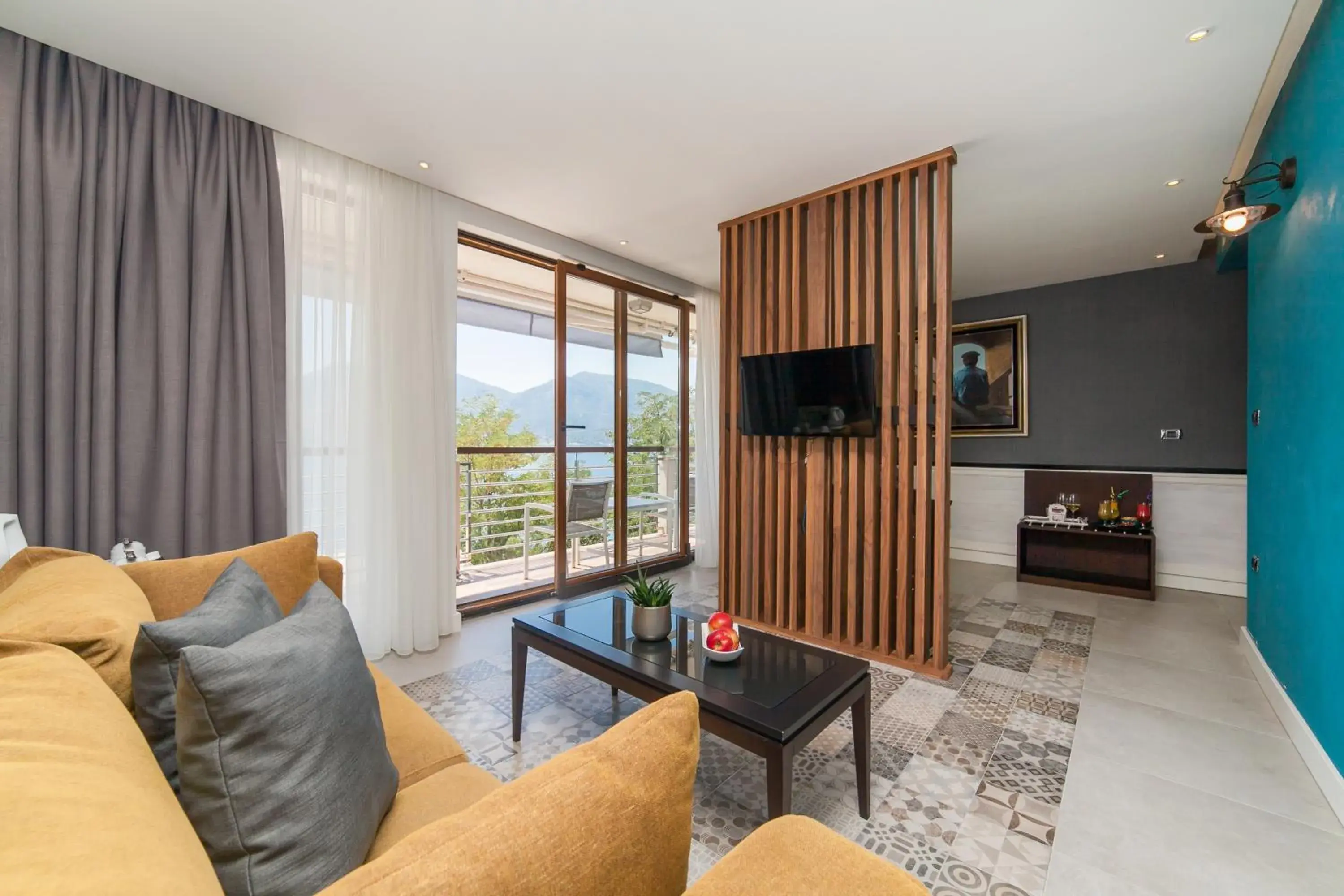 One-Bedroom Suite with Mountain View in Hotel Casa del Mare - Amfora One-Bedroom Suite with Mountain View in Hotel Casa del Mare - Amfora