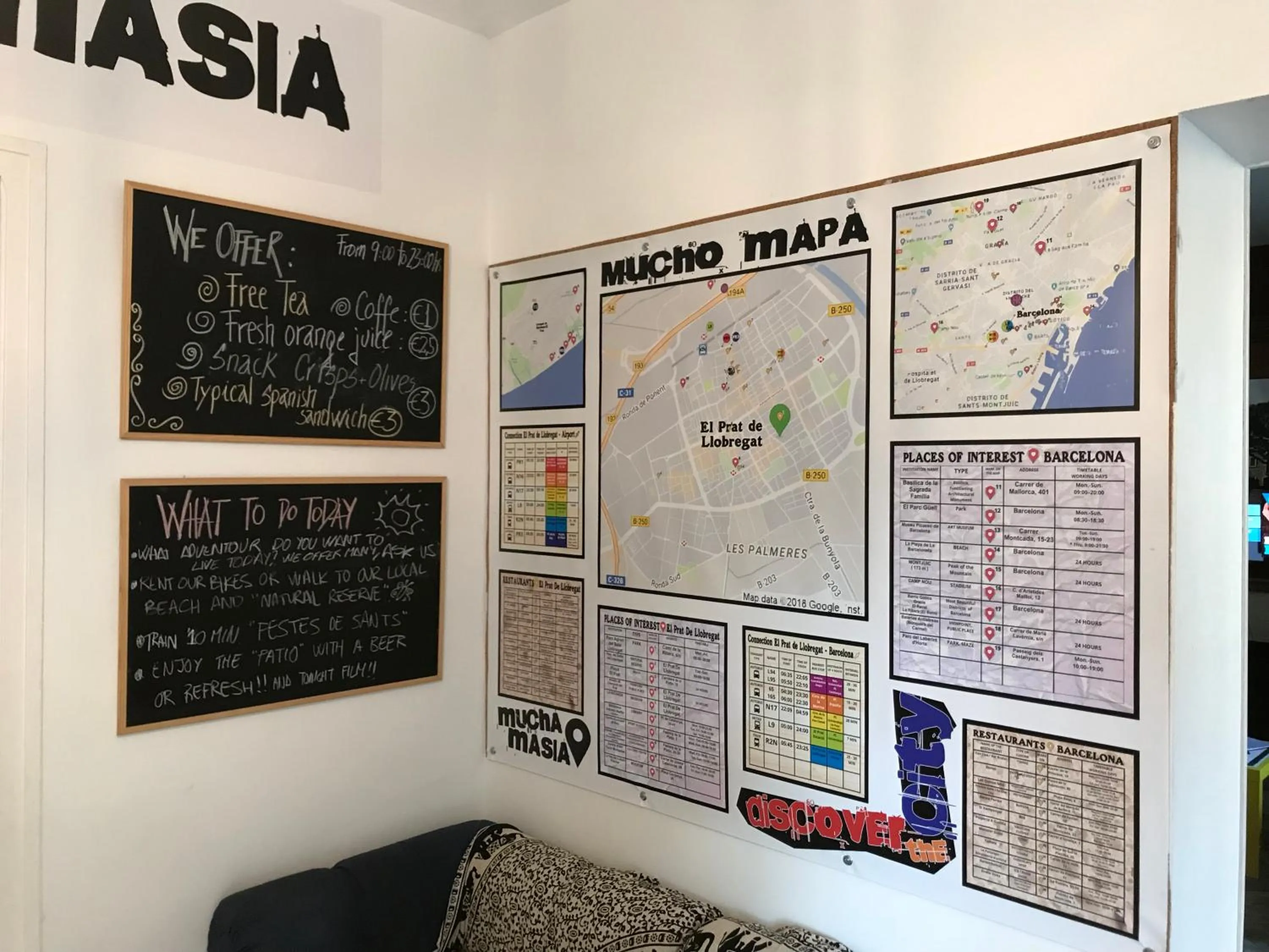 Lobby or reception in Mucha Masia Hostel Rural Urba