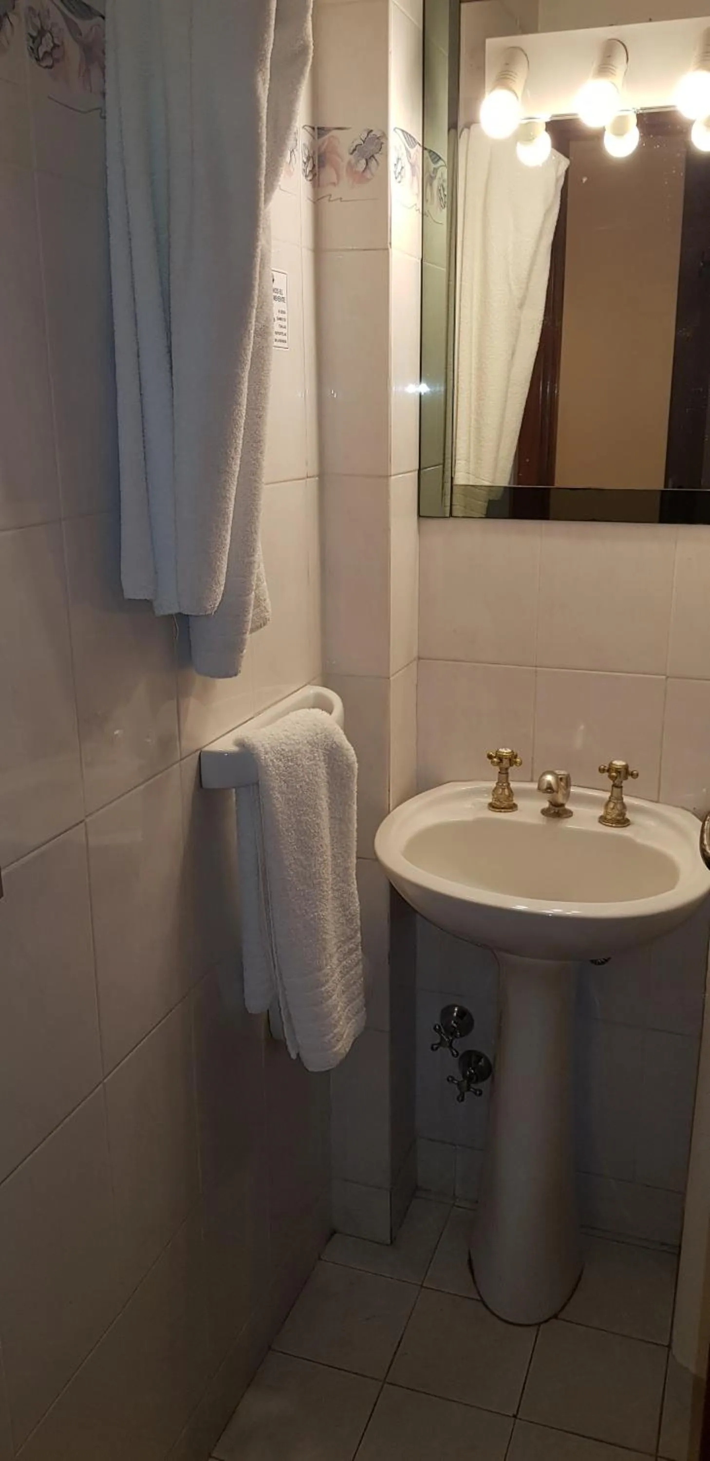 Bathroom in Primacy Apart Hotel