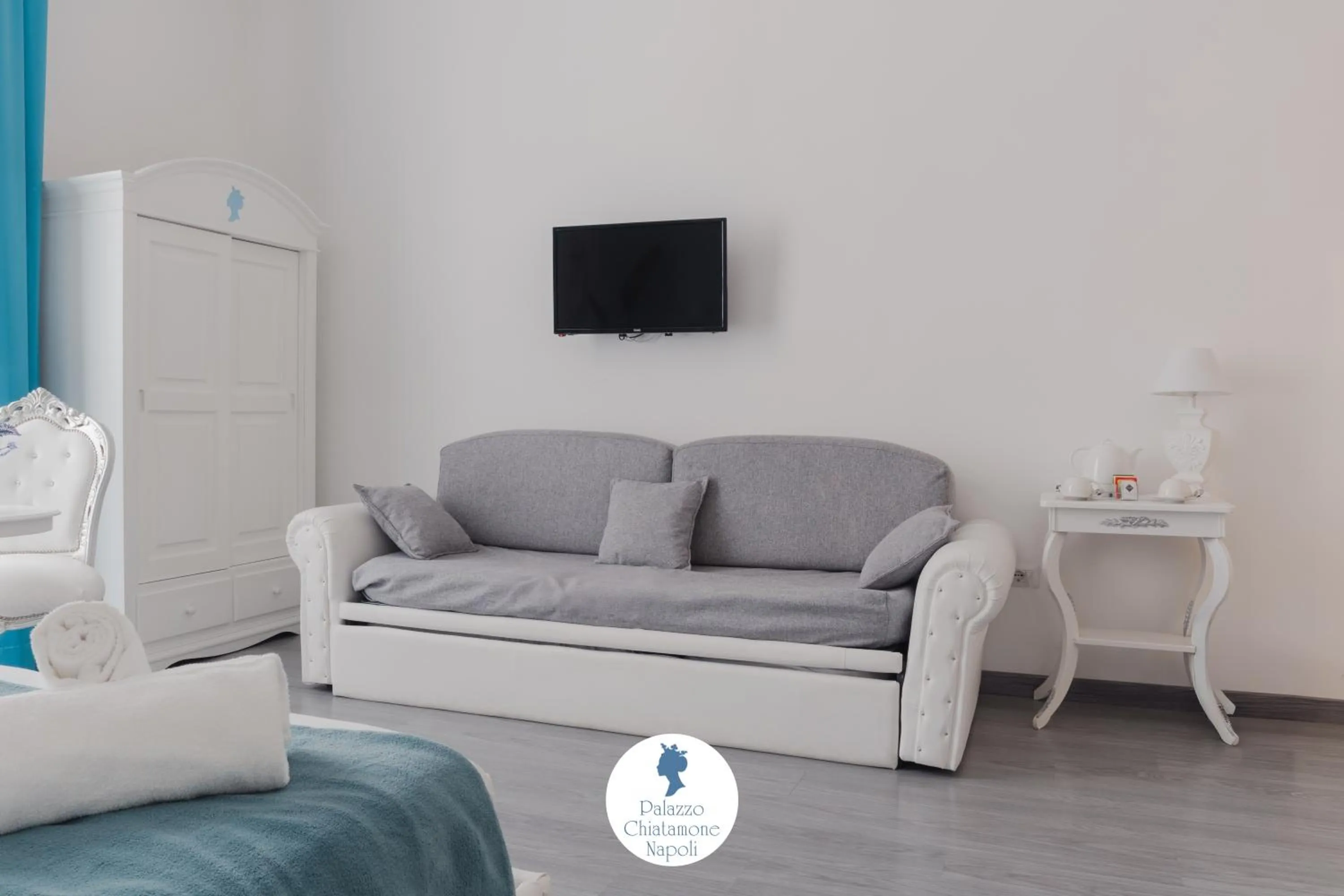 TV and multimedia in Palazzo Chiatamone