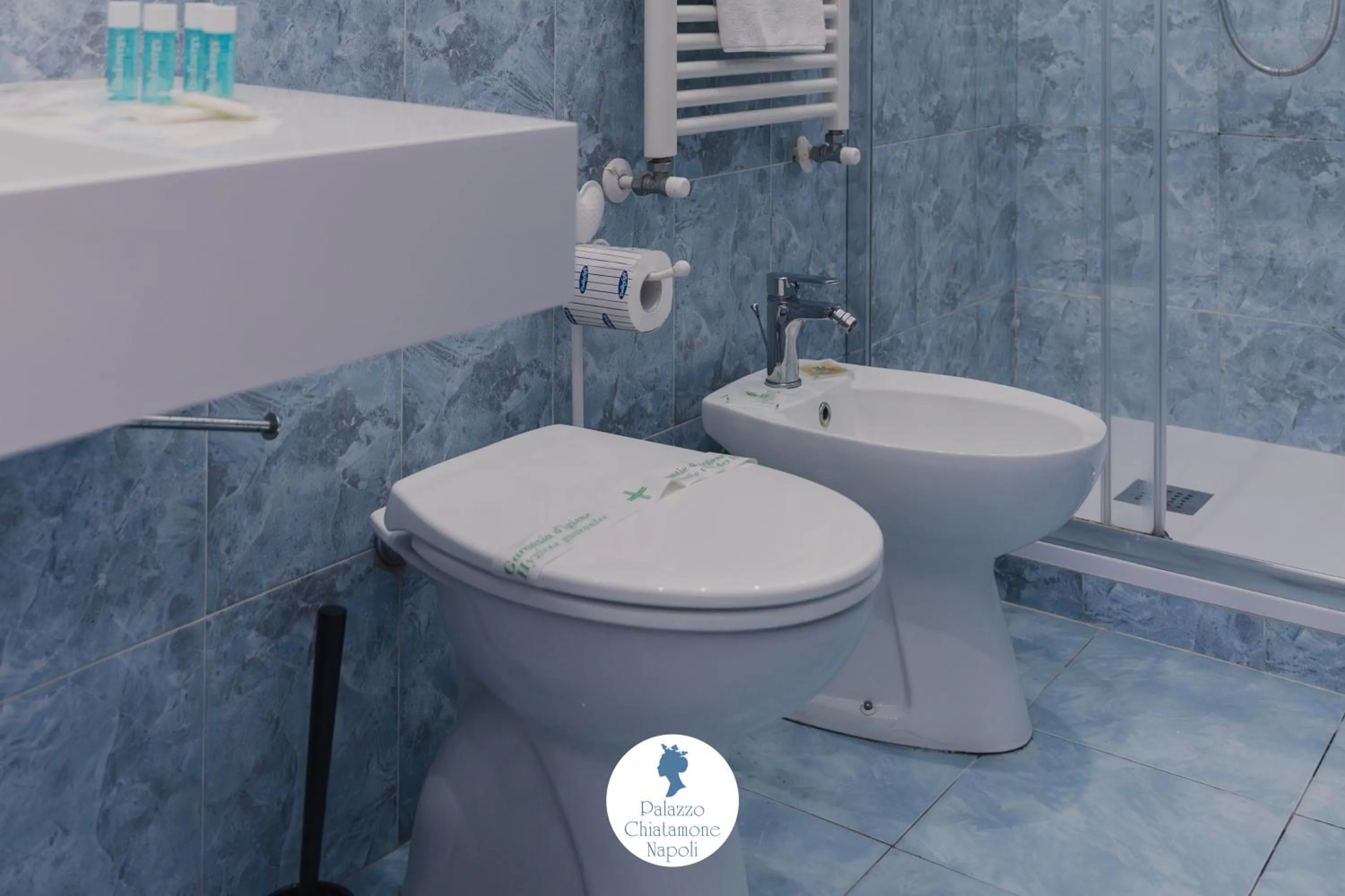 Shower in Palazzo Chiatamone