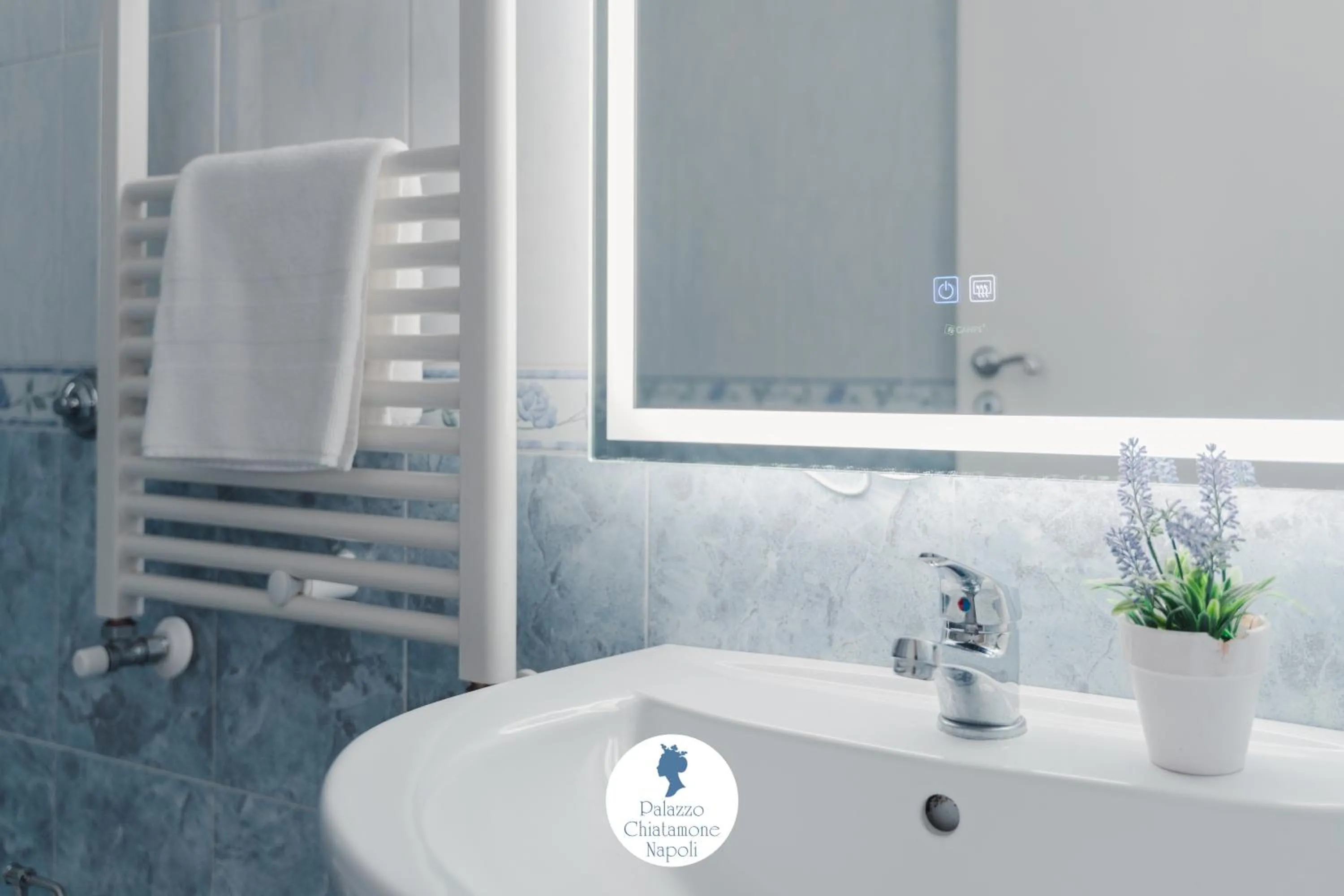 Bathroom in Palazzo Chiatamone