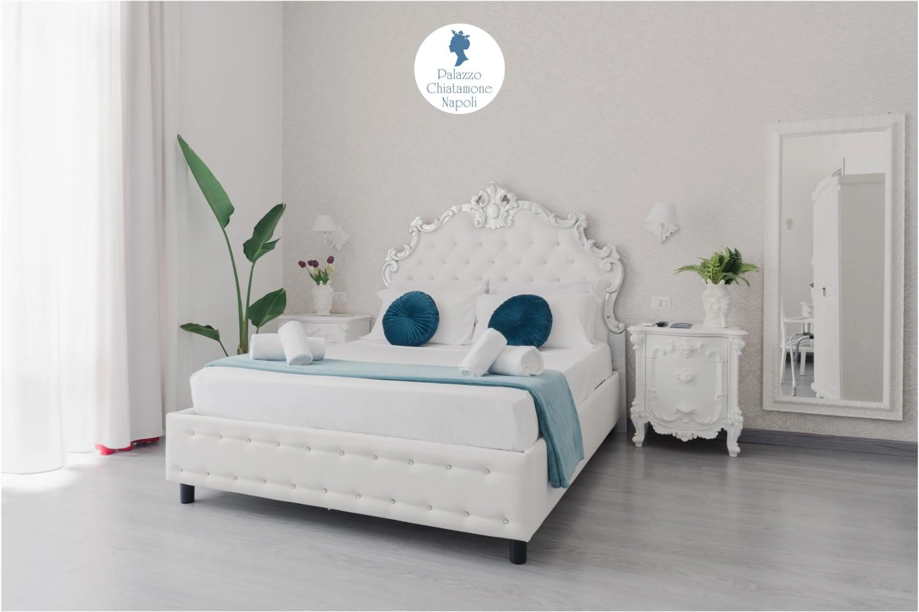 Bed in Palazzo Chiatamone