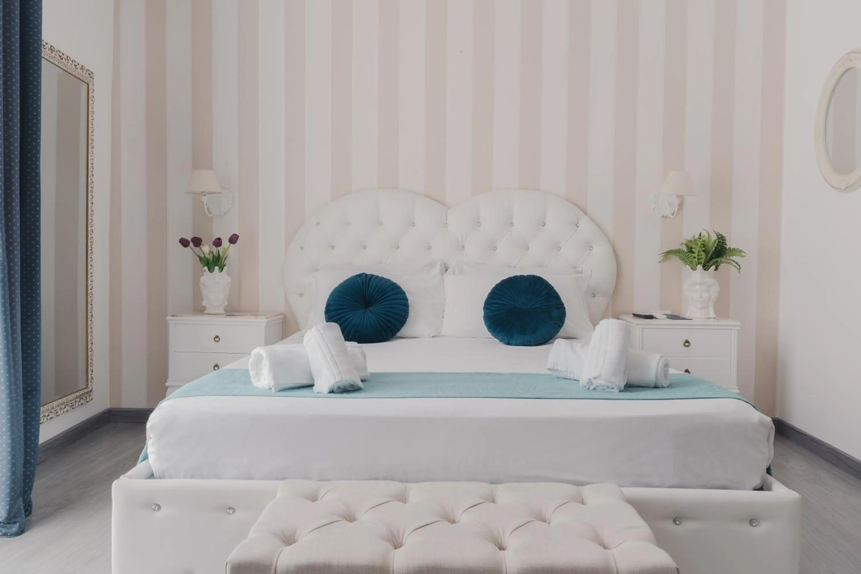 Bed in Palazzo Chiatamone