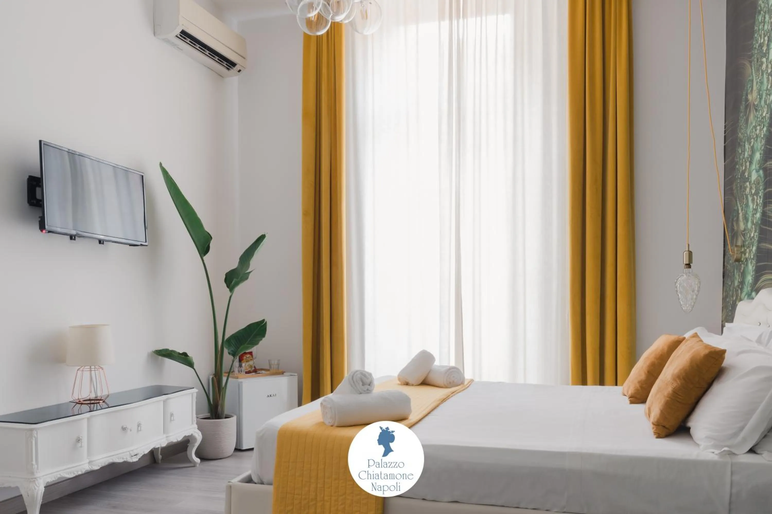 Bed in Palazzo Chiatamone