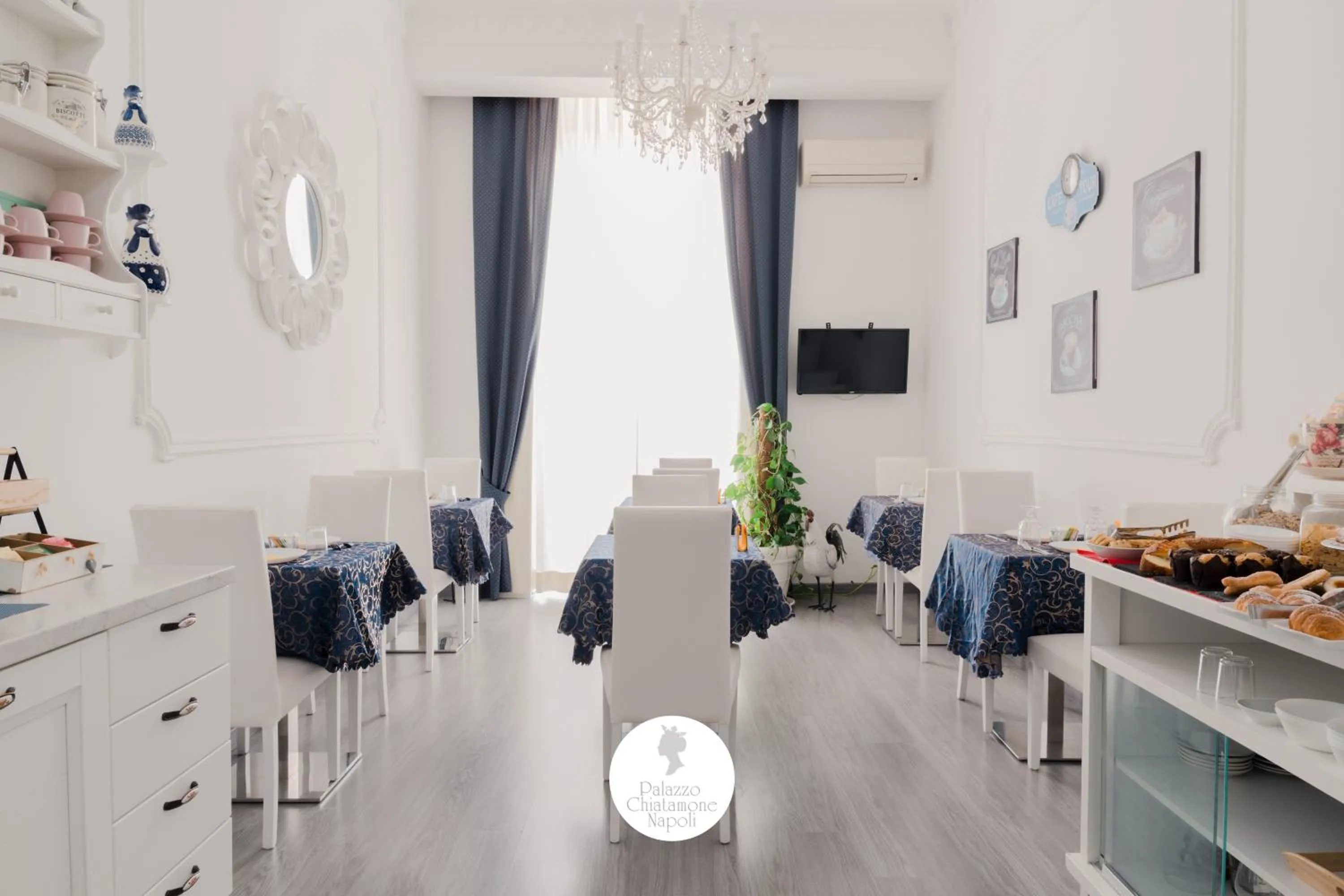 TV and multimedia in Palazzo Chiatamone