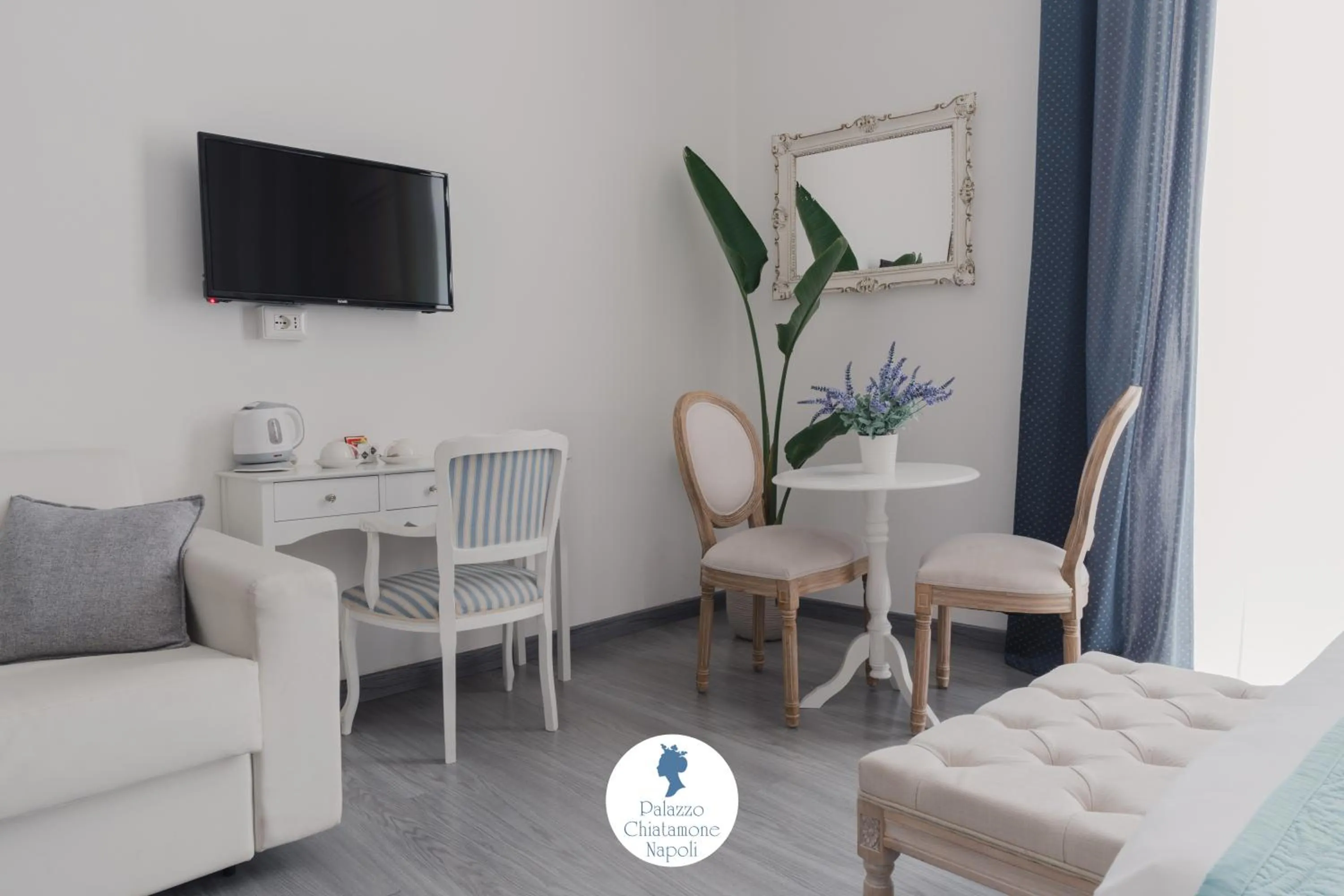 TV and multimedia in Palazzo Chiatamone