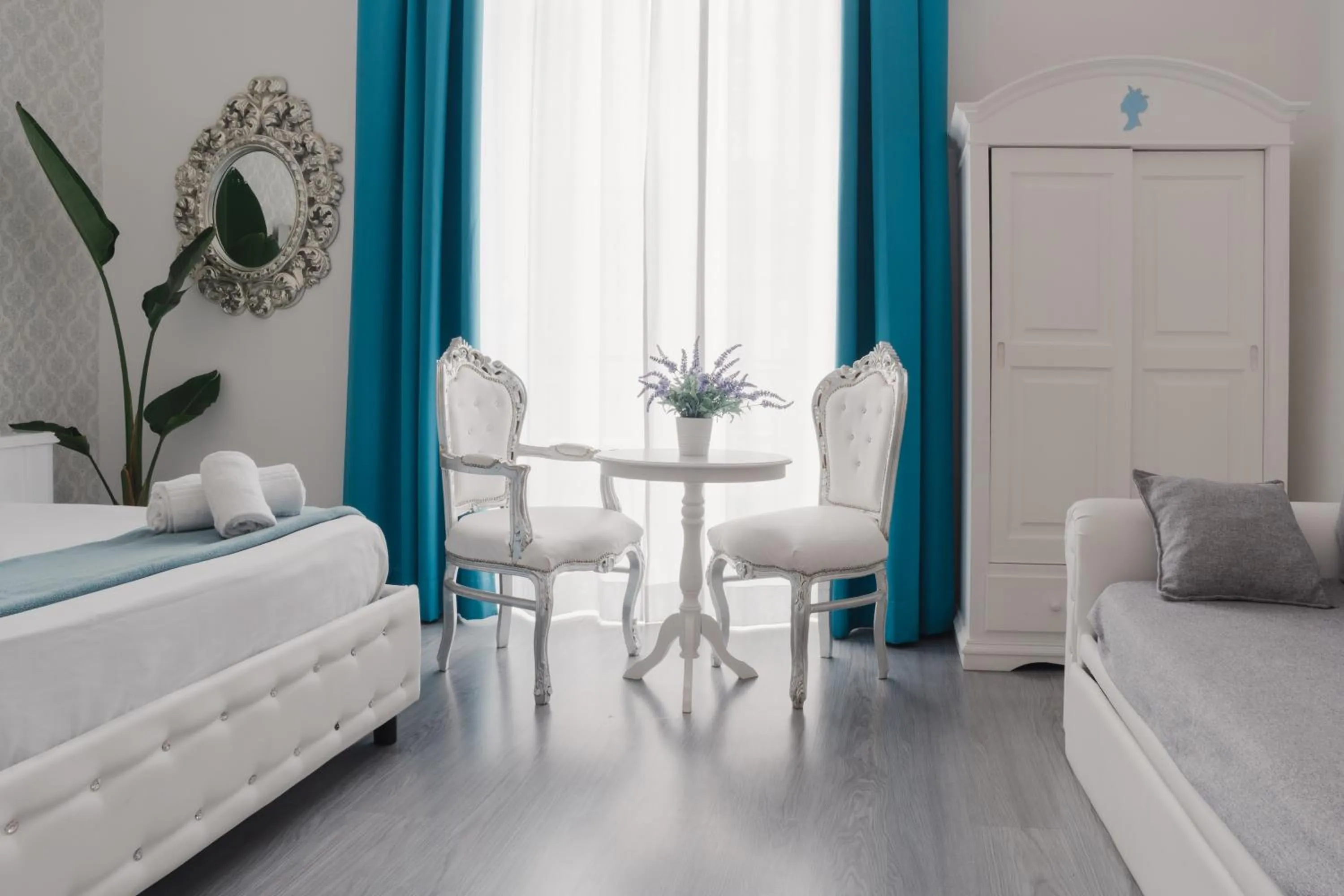 Bed in Palazzo Chiatamone