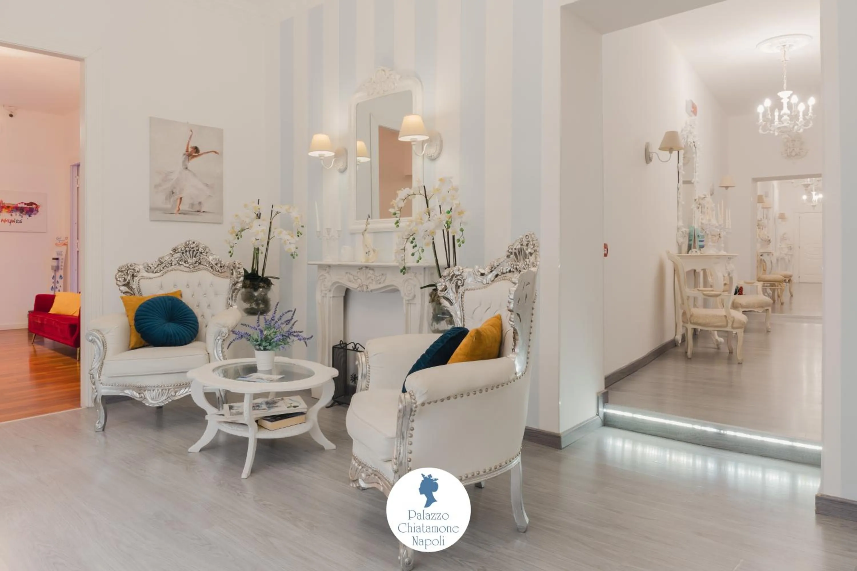 Communal lounge/ TV room in Palazzo Chiatamone