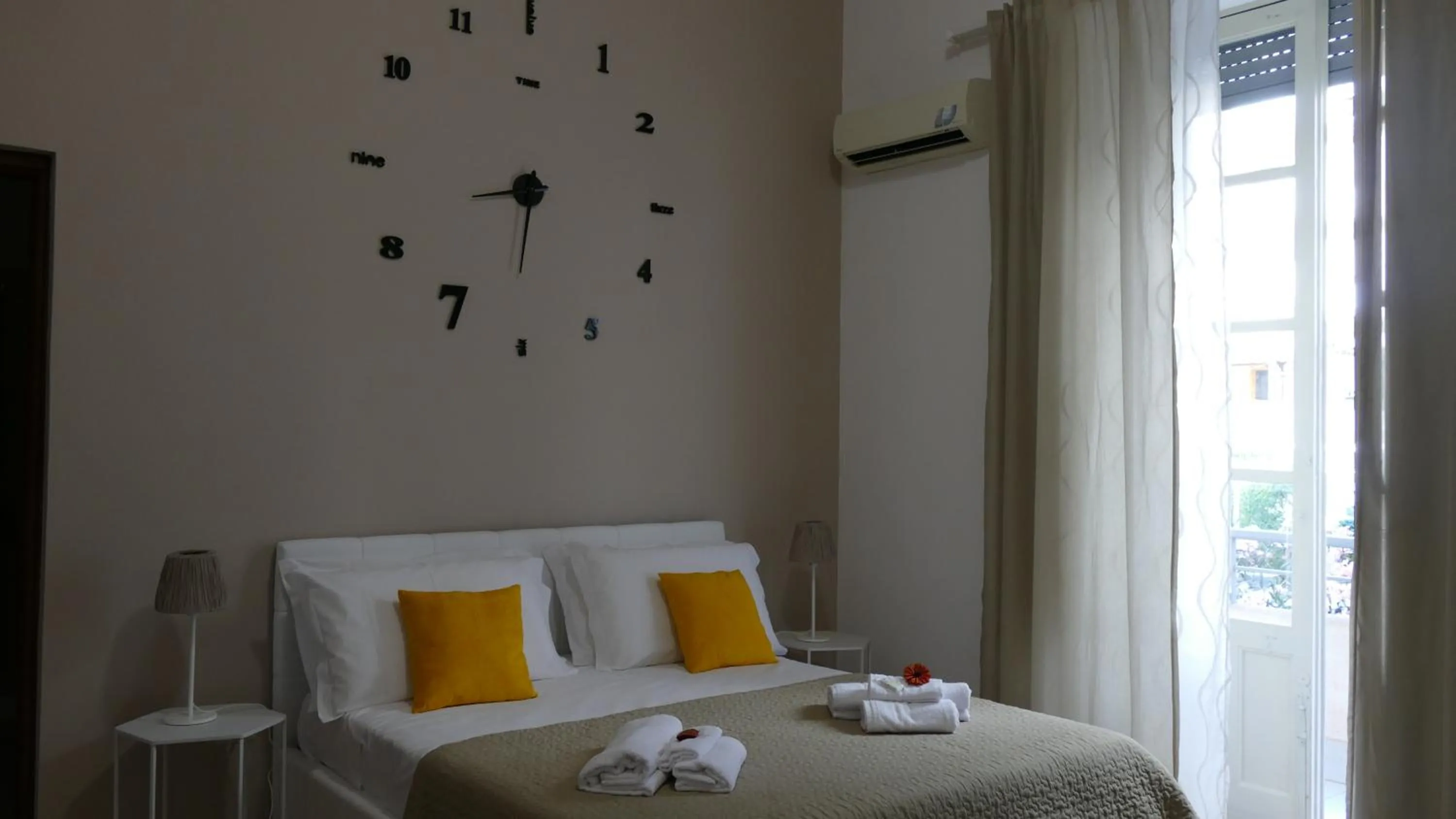 Bed in B&B Fusorario