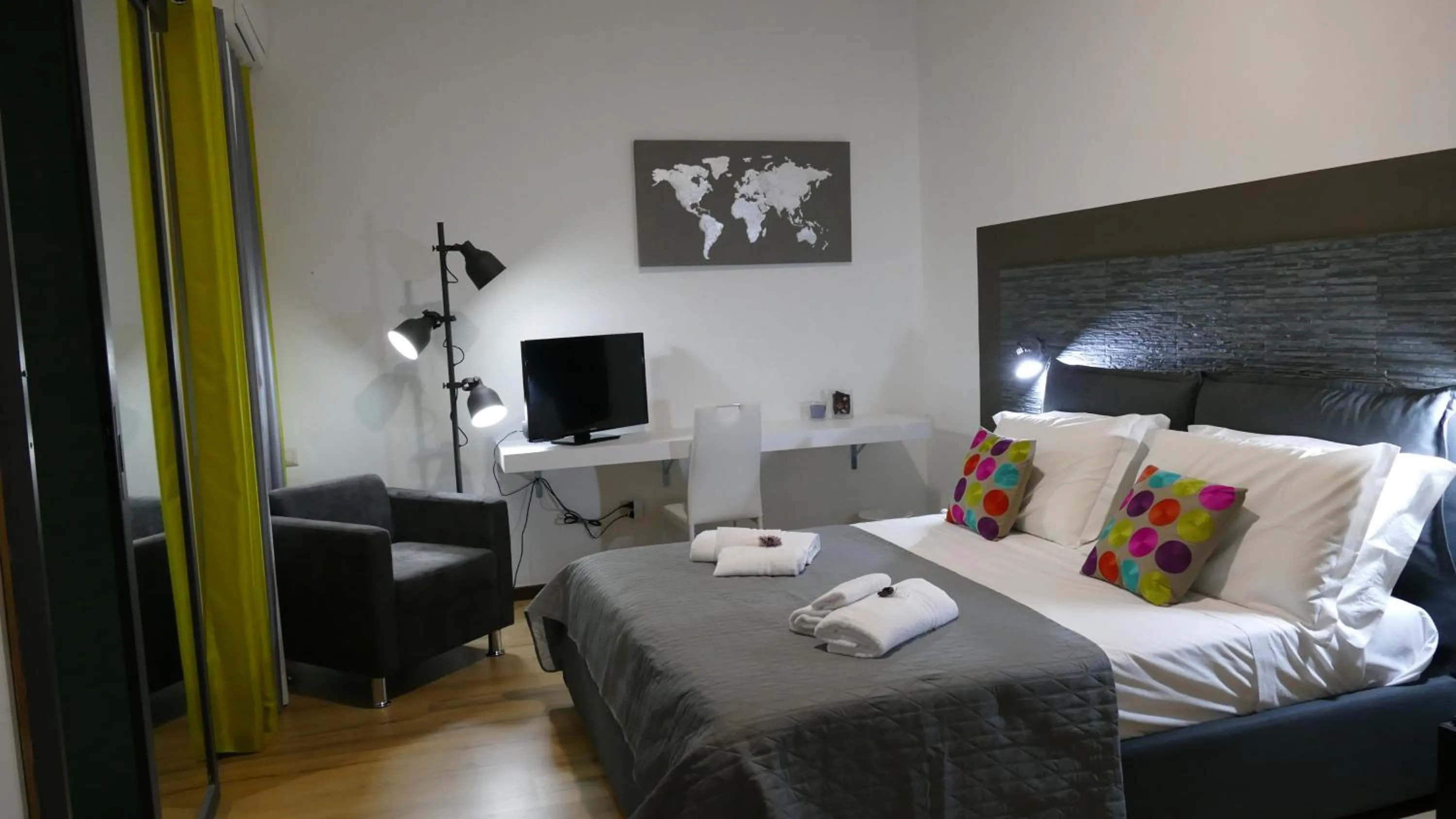 Bed in B&B Fusorario