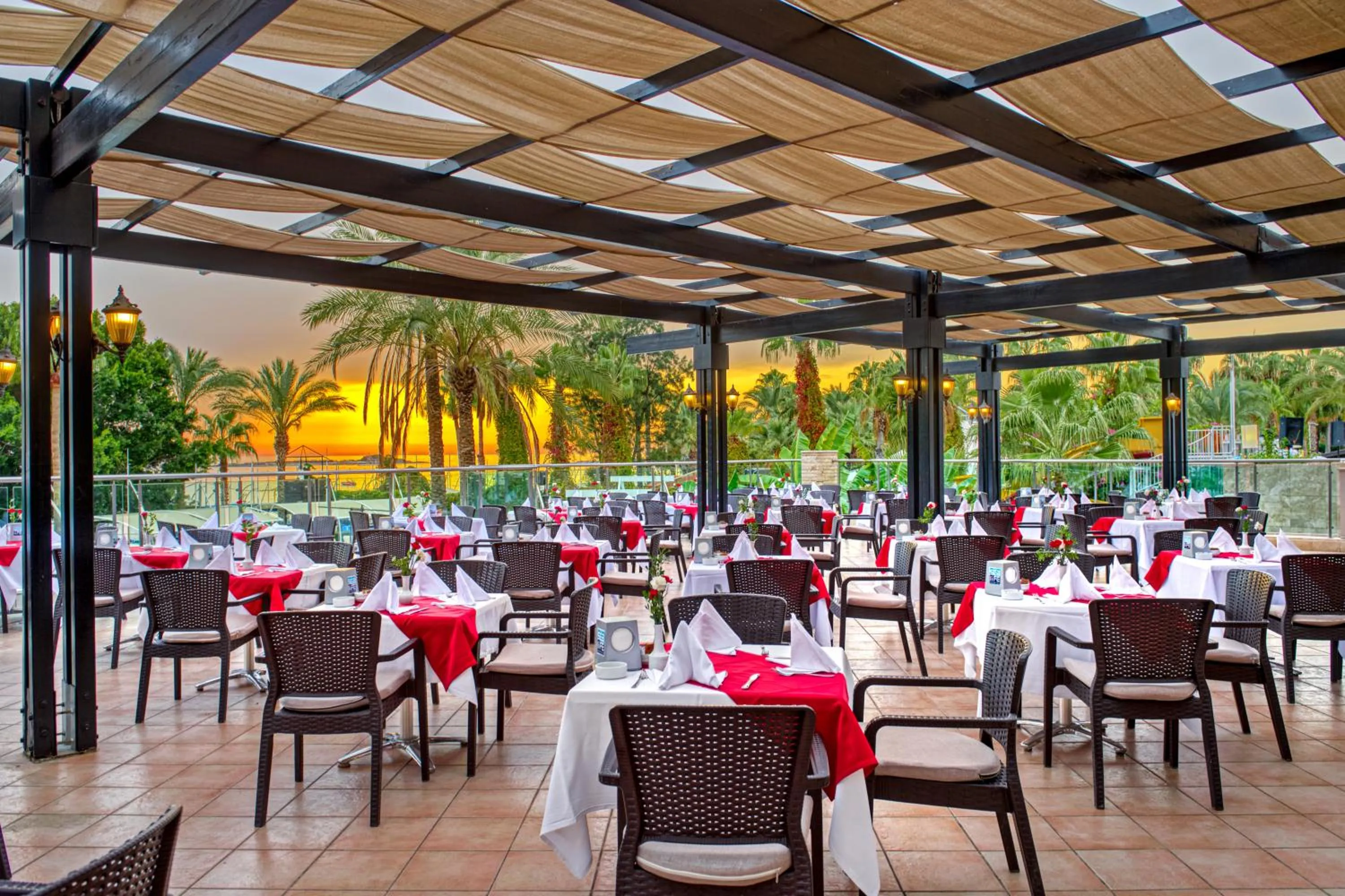 Restaurant/places to eat in Sealife Buket Resort & Beach Hotel - Ultra All Inclusive