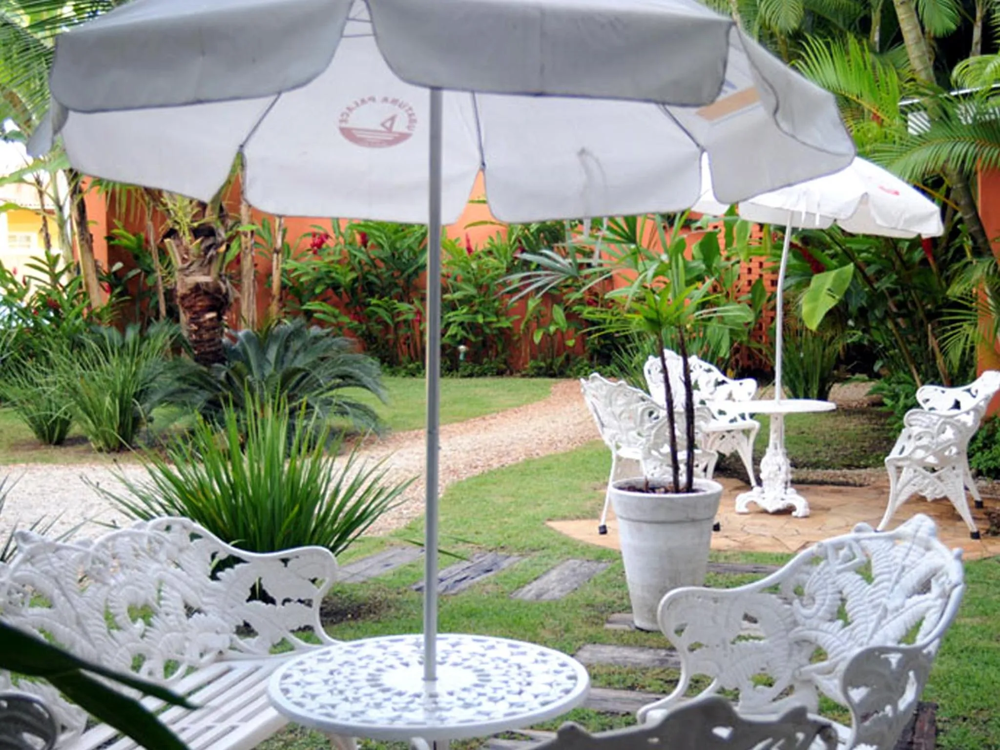 Garden in Ubatuba Palace Hotel