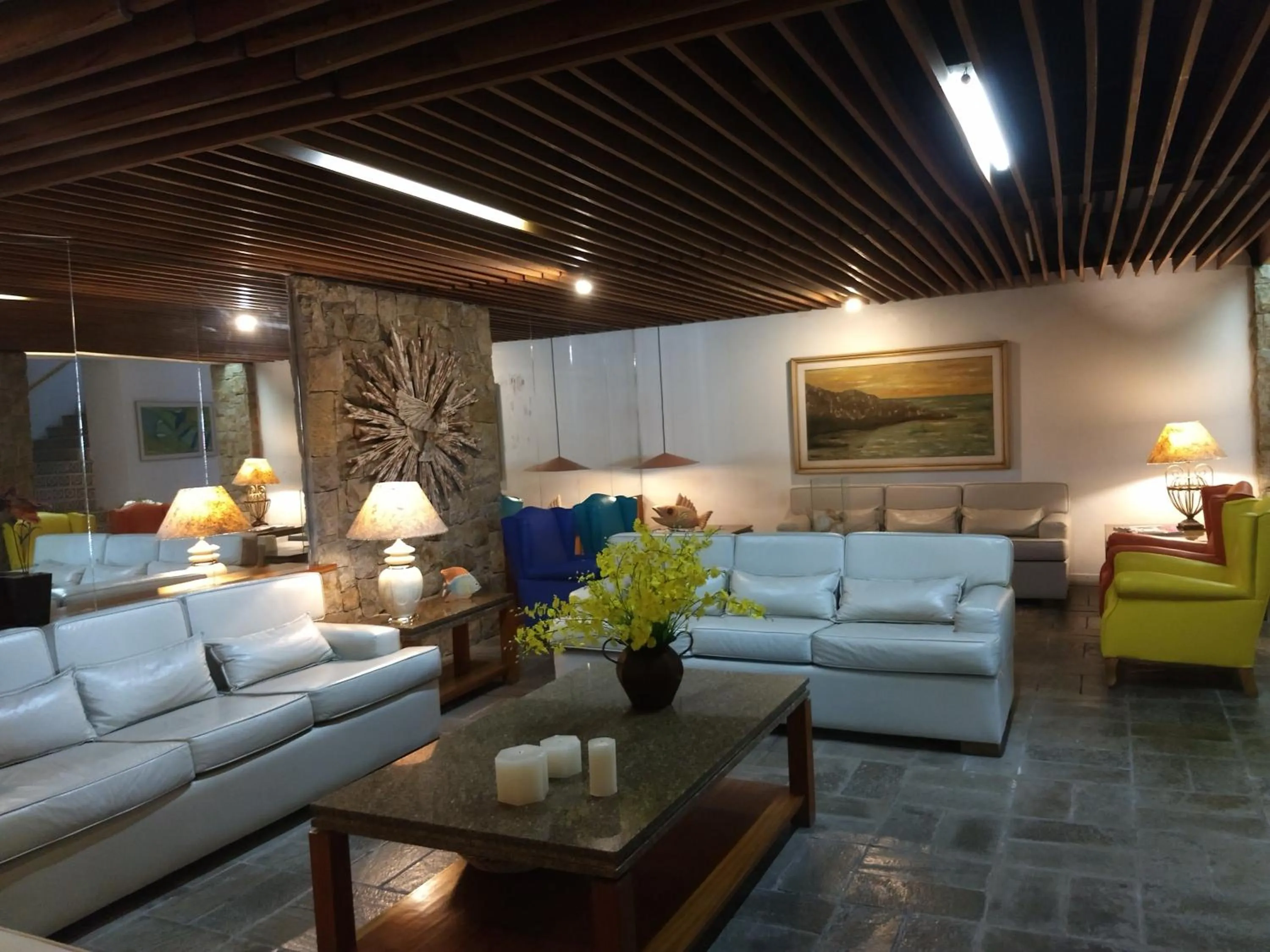 Communal lounge/ TV room in Ubatuba Palace Hotel