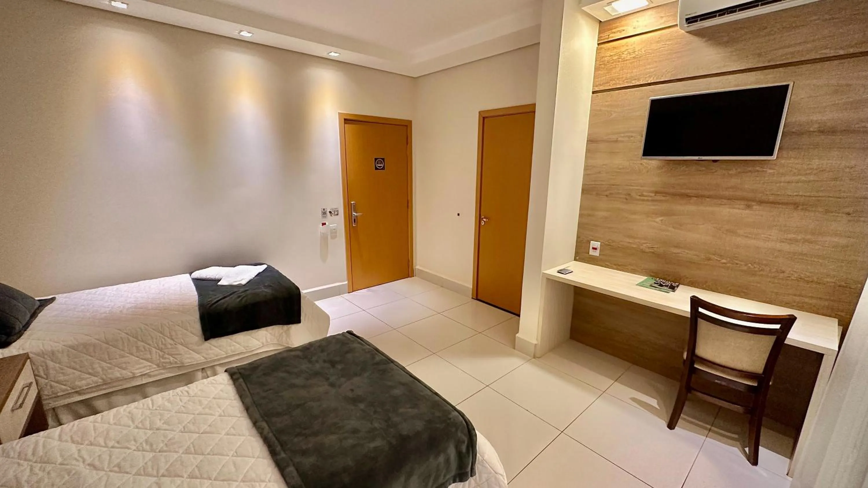 Bed in Hd Park Hotel