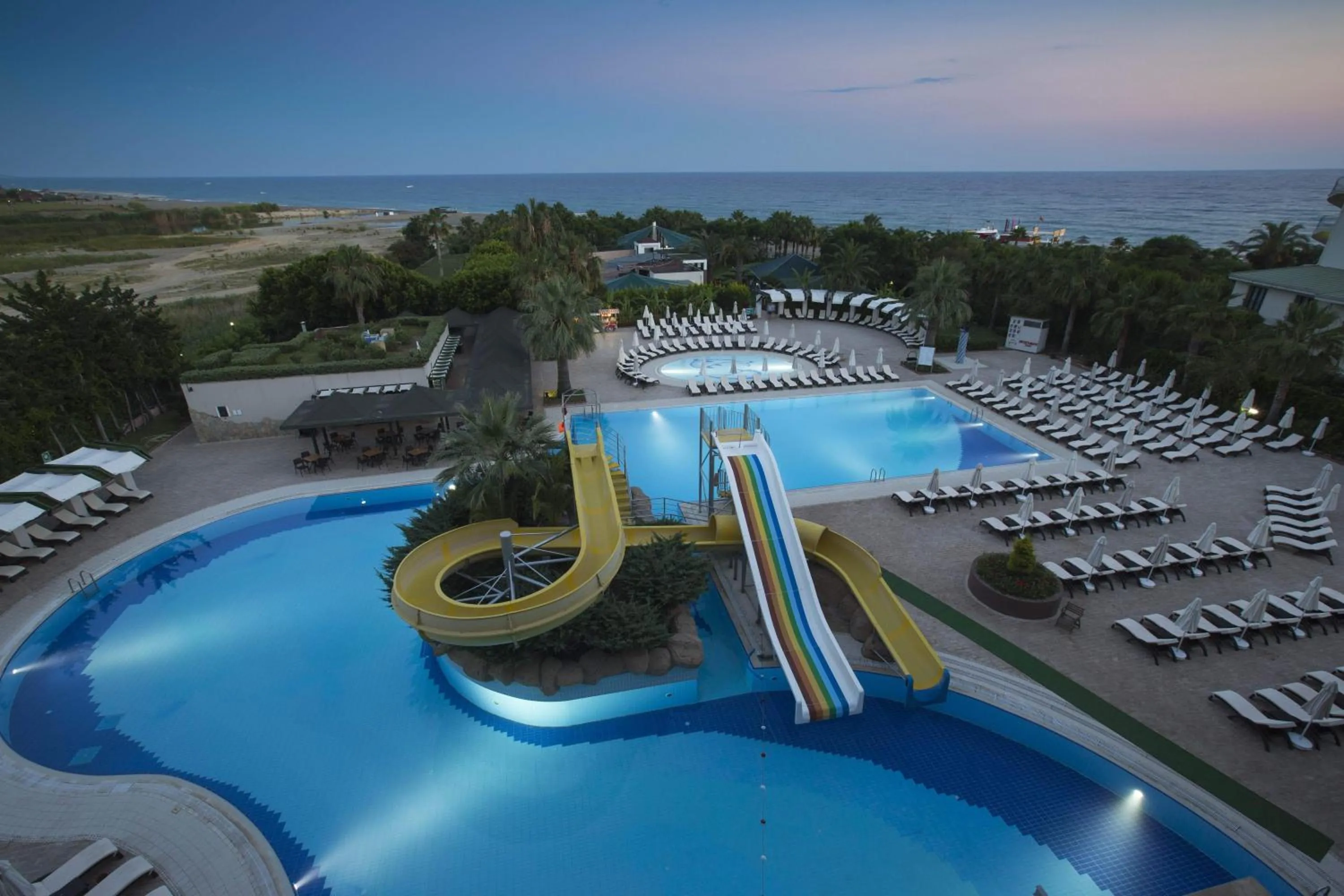 Aqua park in Washington Resort Hotel & Spa