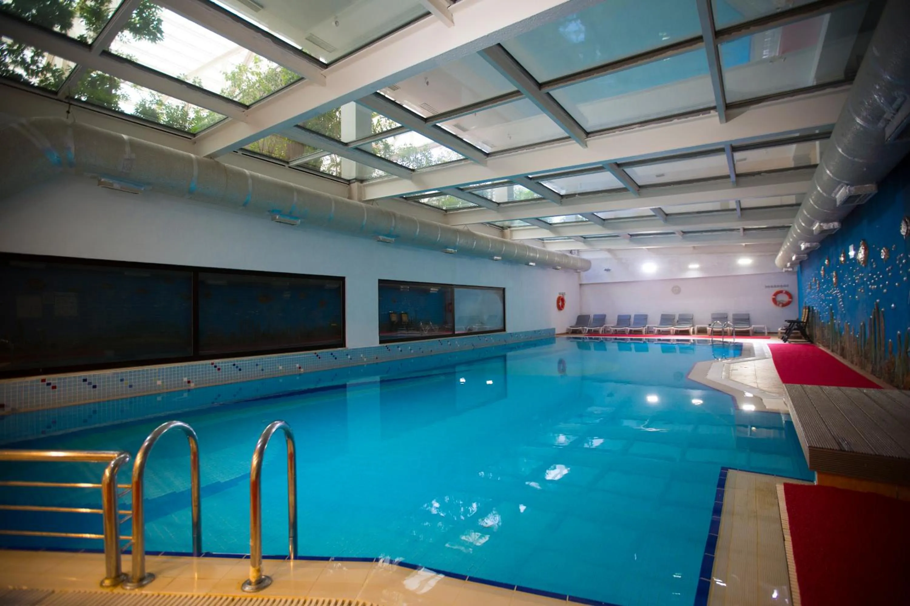 Swimming pool in Washington Resort Hotel & Spa