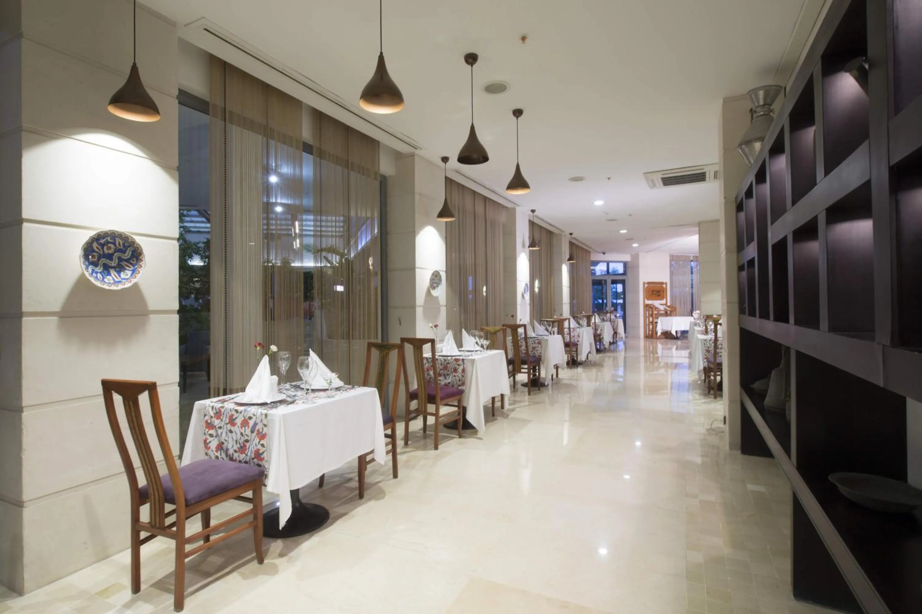 Restaurant/places to eat in Washington Resort Hotel & Spa