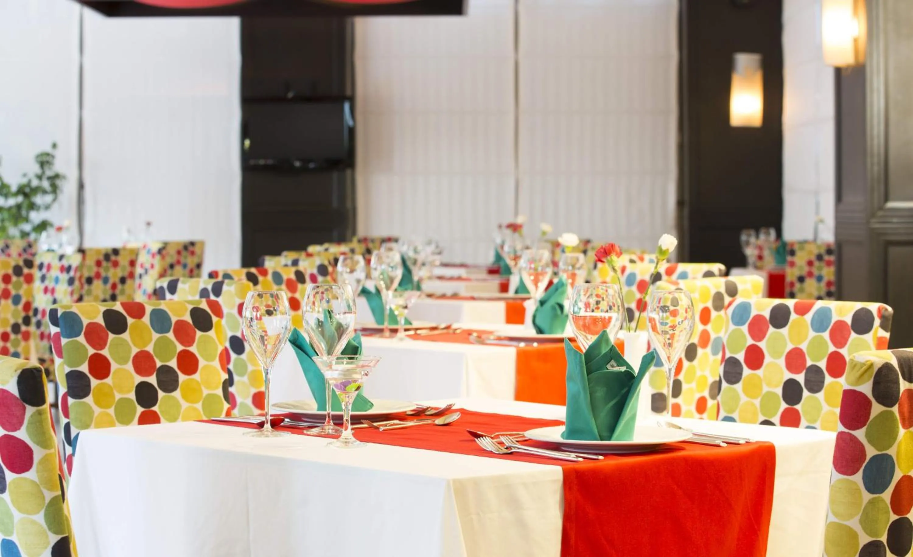 Restaurant/places to eat in Washington Resort Hotel & Spa