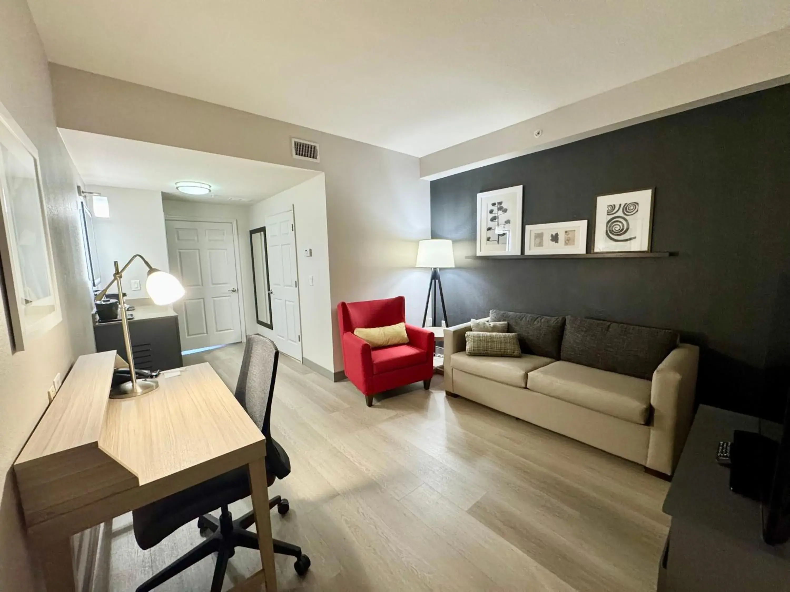 One-Bedroom King Suite with Sofa Bed - Non-Smoking in Country Inn & Suites by Radisson, Port Charlotte, FL One-Bedroom King Suite with Sofa Bed - Non-Smoking in Country Inn & Suites by Radisson, Port Charlotte, FL