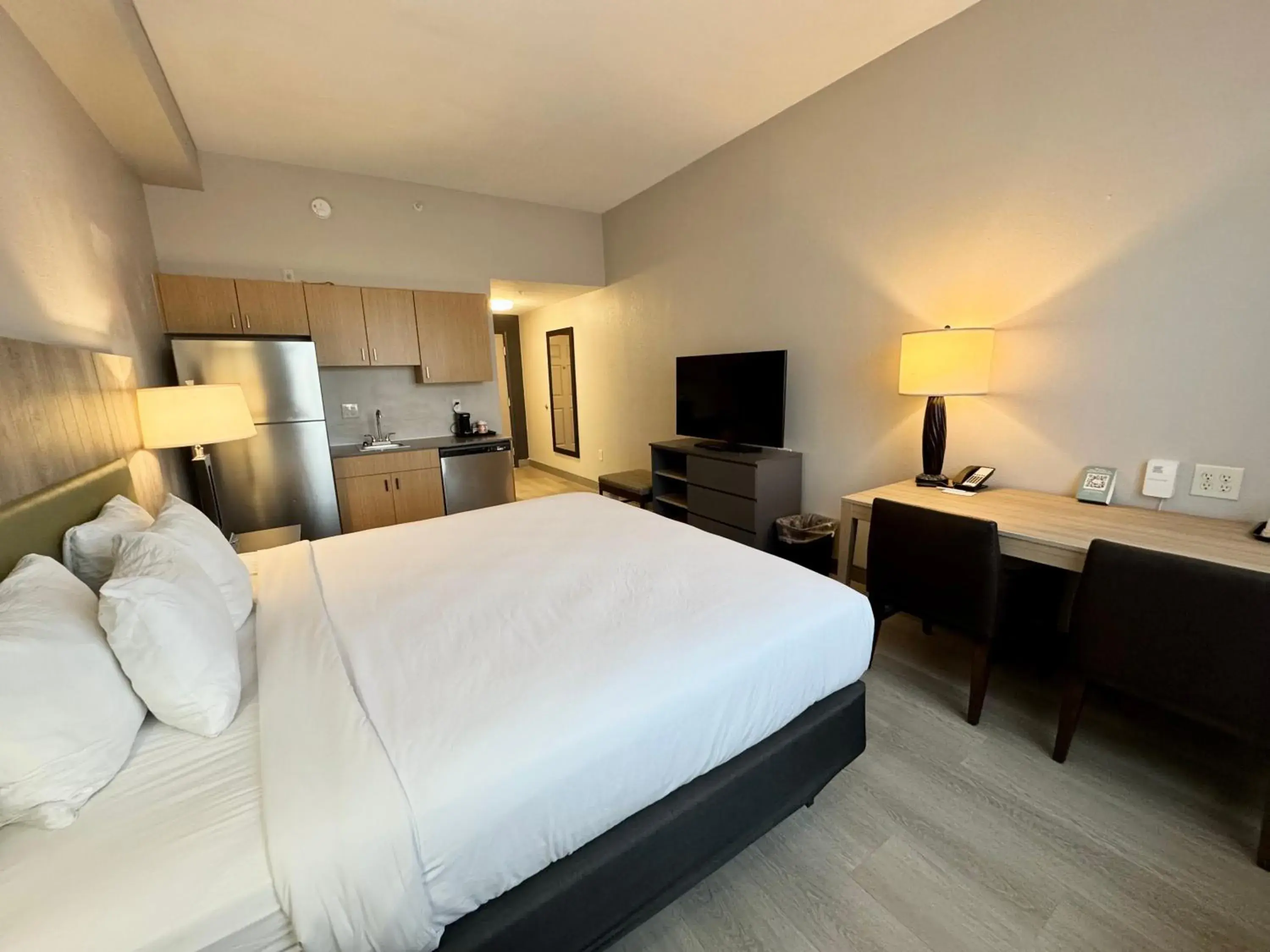 Single Room - Non Smoking in Country Inn & Suites by Radisson, Port Charlotte, FL Single Room - Non Smoking in Country Inn & Suites by Radisson, Port Charlotte, FL