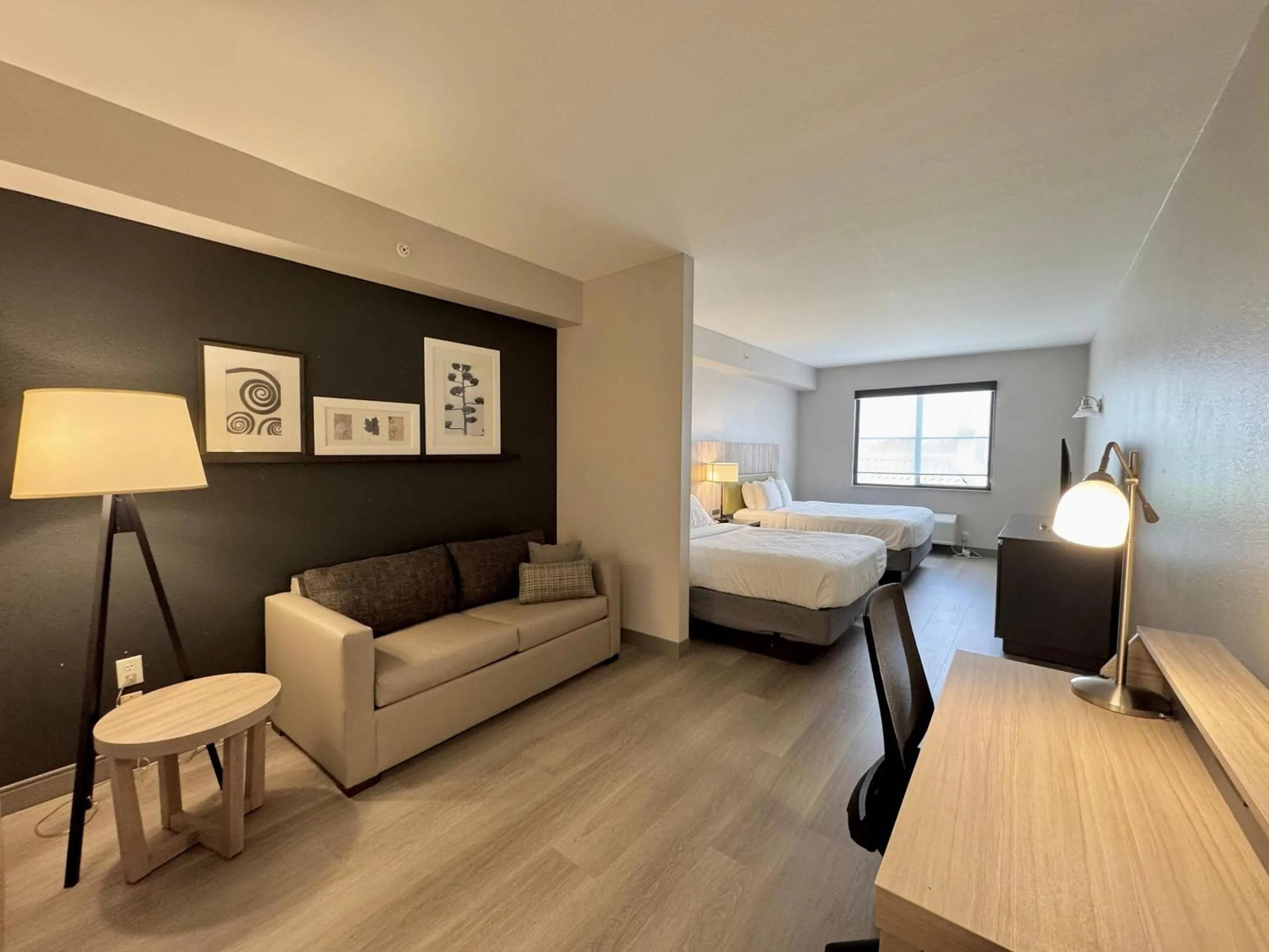 Bedroom, Bed in Country Inn & Suites by Radisson, Port Charlotte, FL