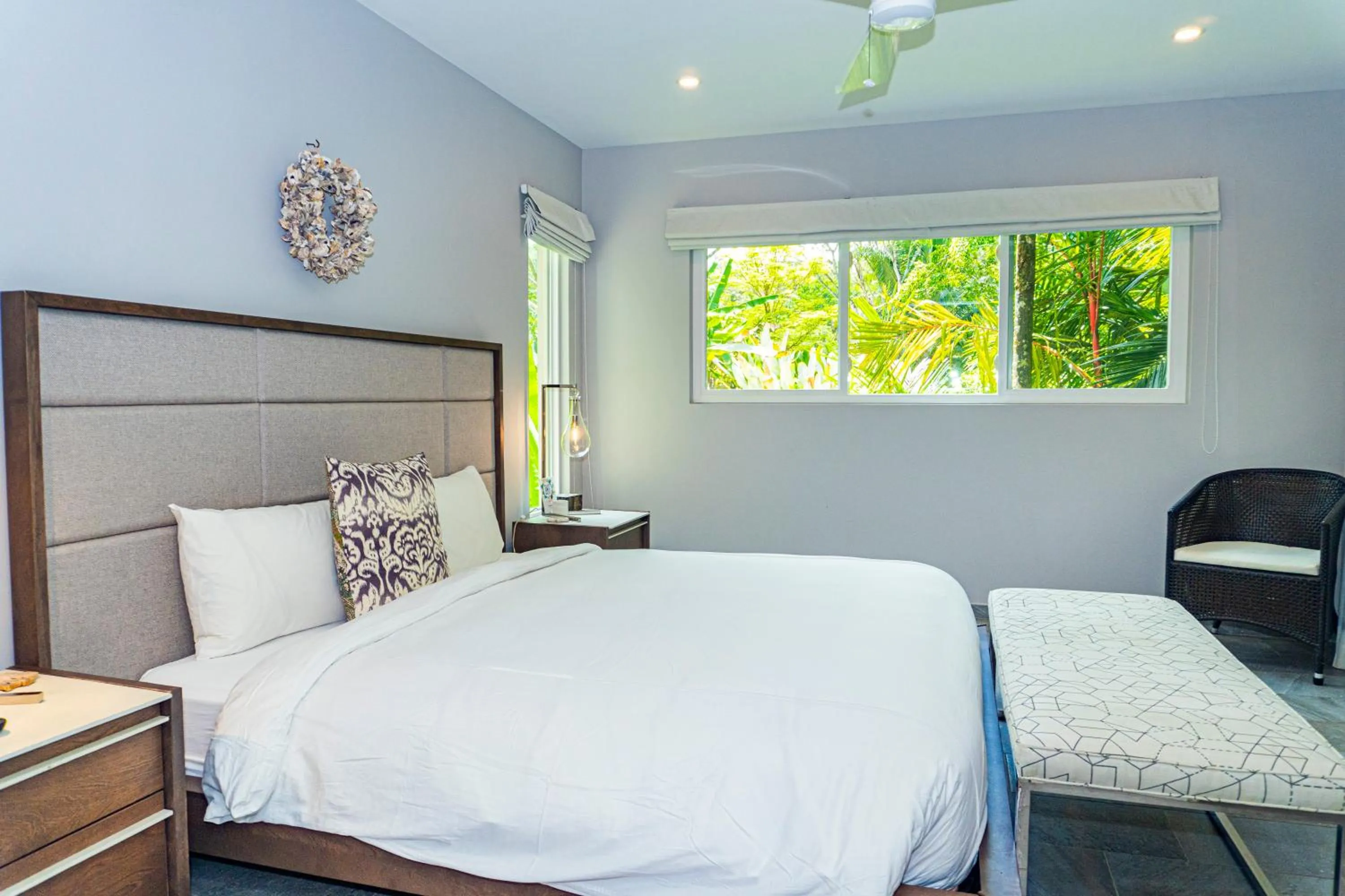 Bed in Elan at Ballena Beach