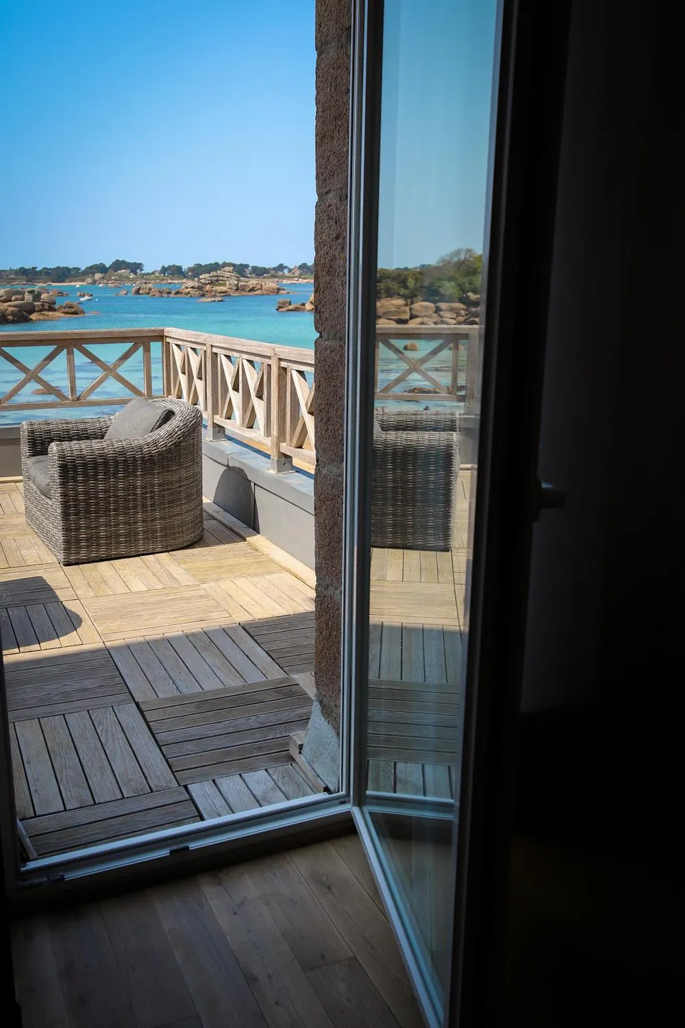 Balcony/Terrace in Logis Hôtel Saint Guirec Et De La Plage