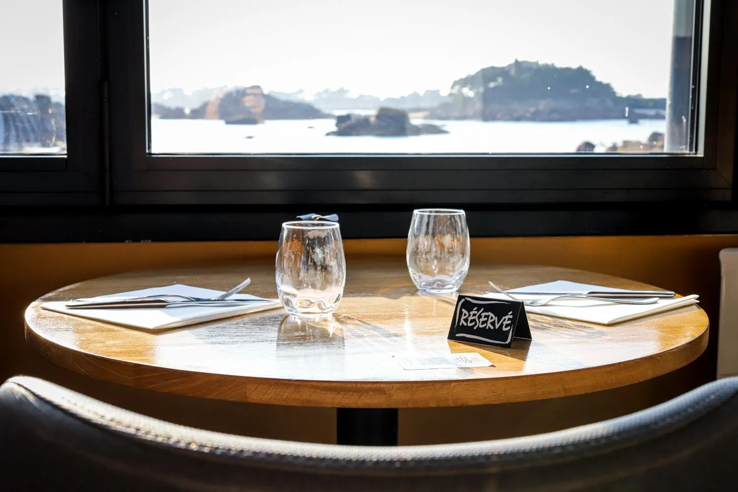 Restaurant/places to eat in Logis Hôtel Saint Guirec Et De La Plage