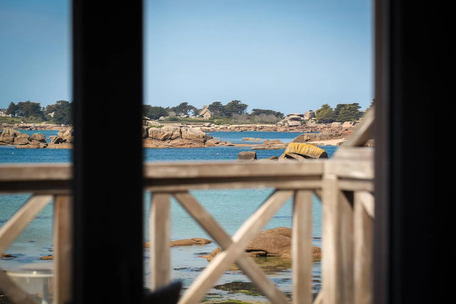 Balcony/Terrace in Logis Hôtel Saint Guirec Et De La Plage