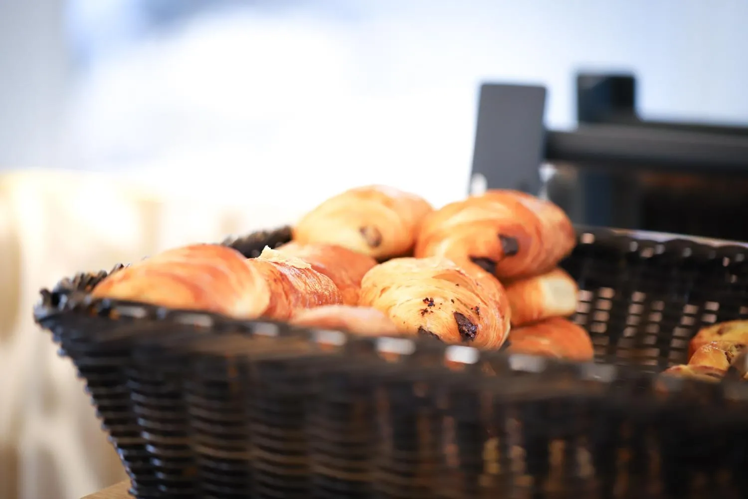 Buffet breakfast in Logis Hôtel Saint Guirec Et De La Plage