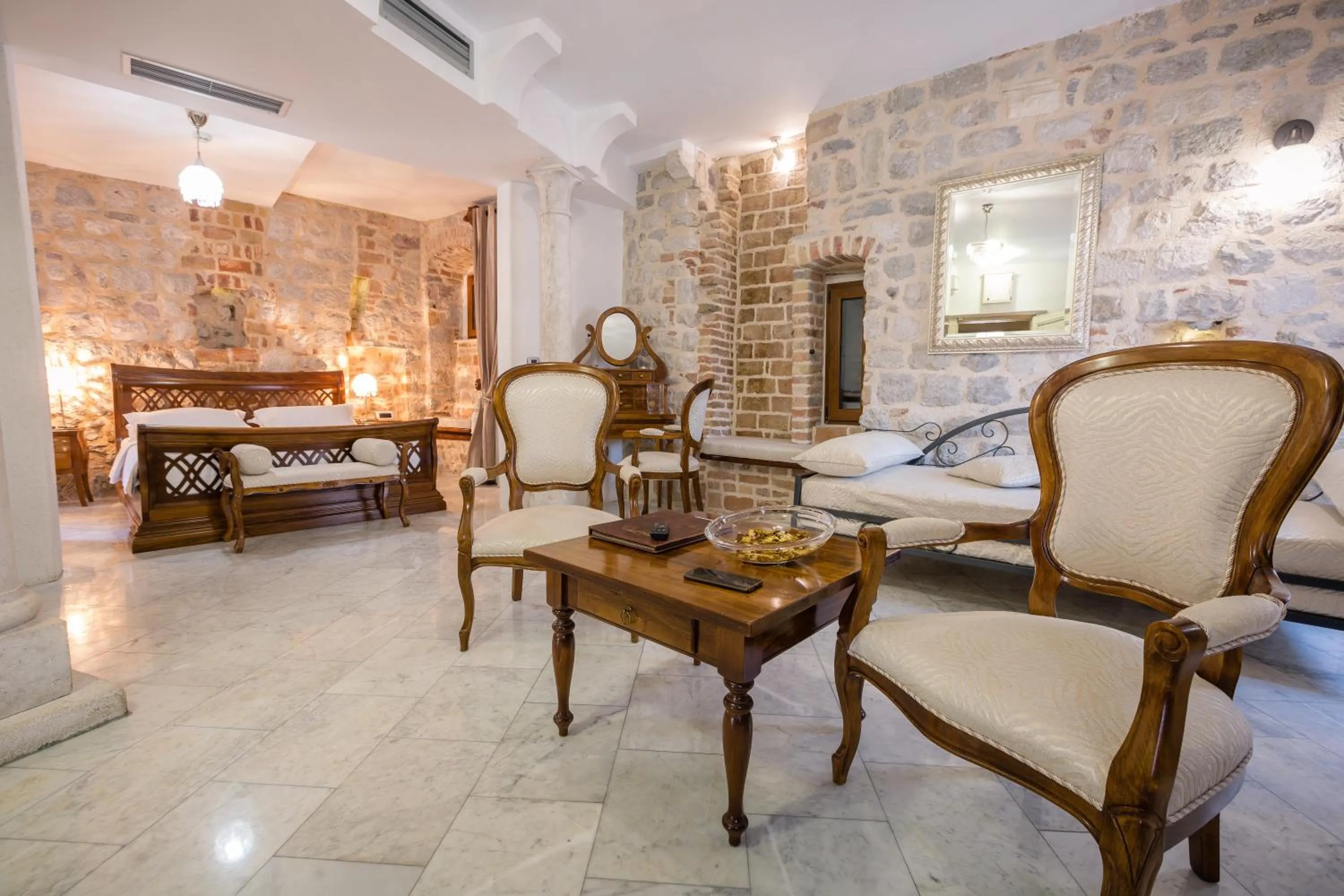 Photo of the whole room in Hotel Villa Duomo