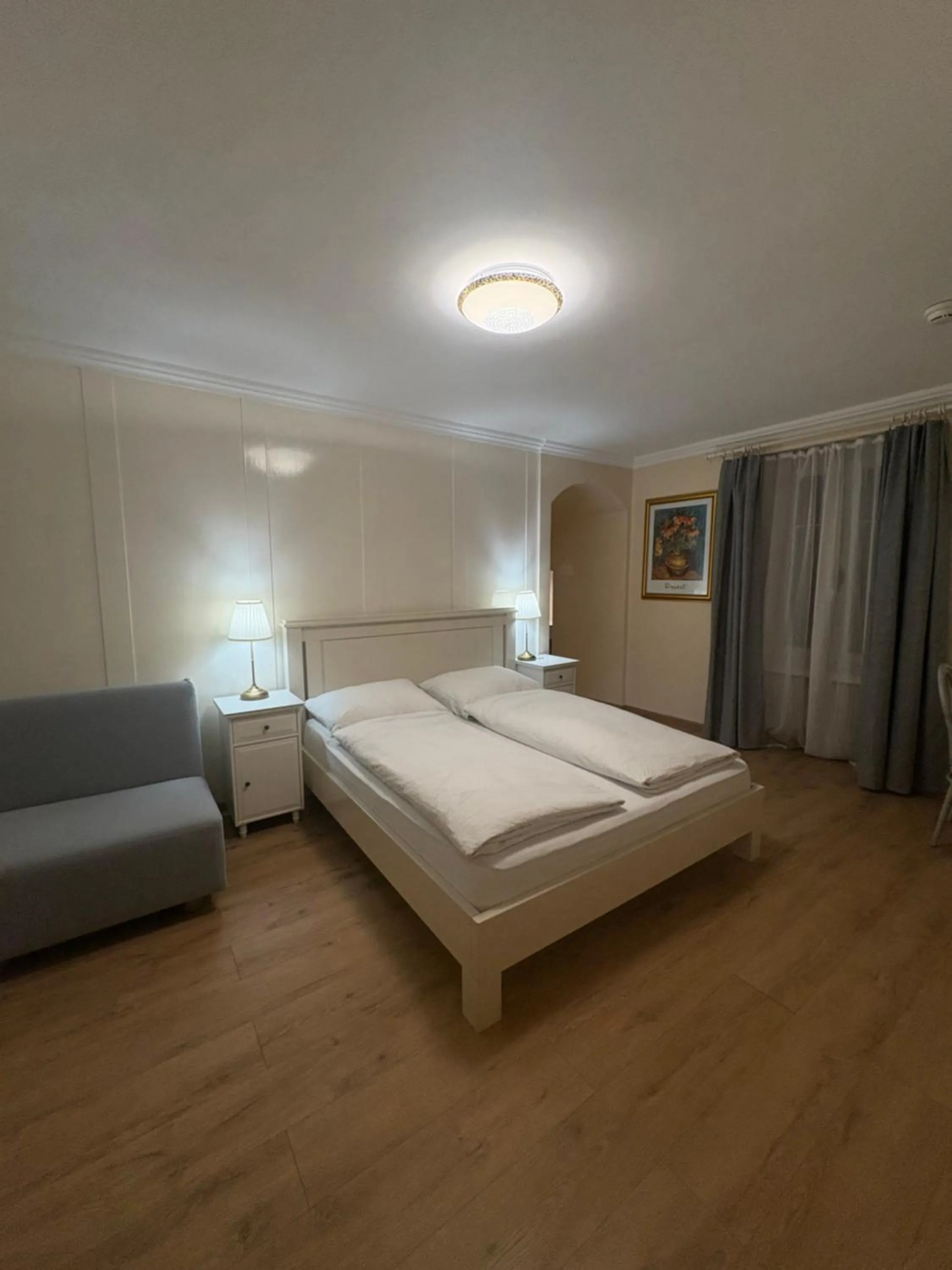 Living room, Bed in Esos Hotel Quelle