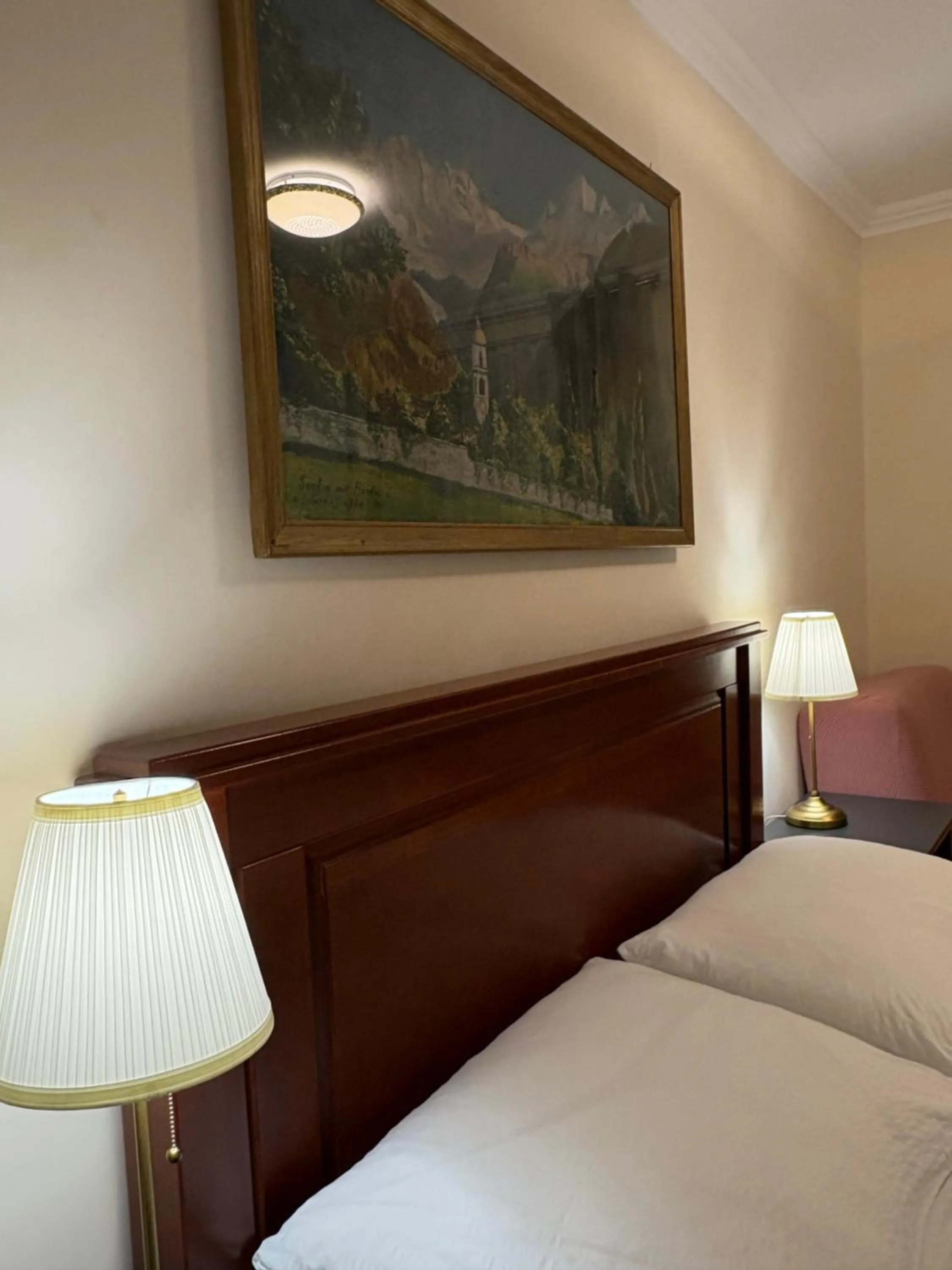 Photo of the whole room, Bed in Esos Hotel Quelle