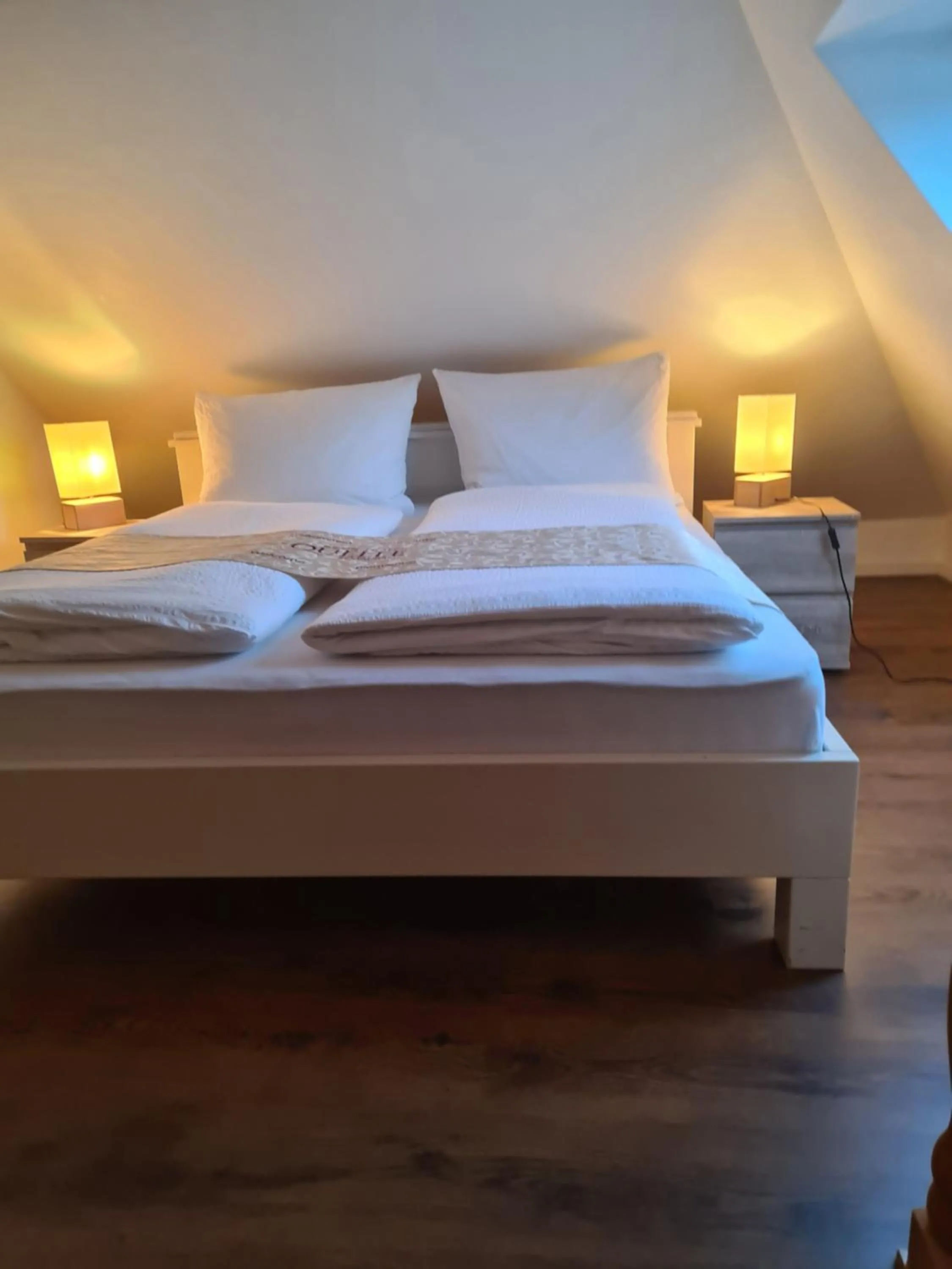 Bedroom, Bed in Esos Hotel Quelle