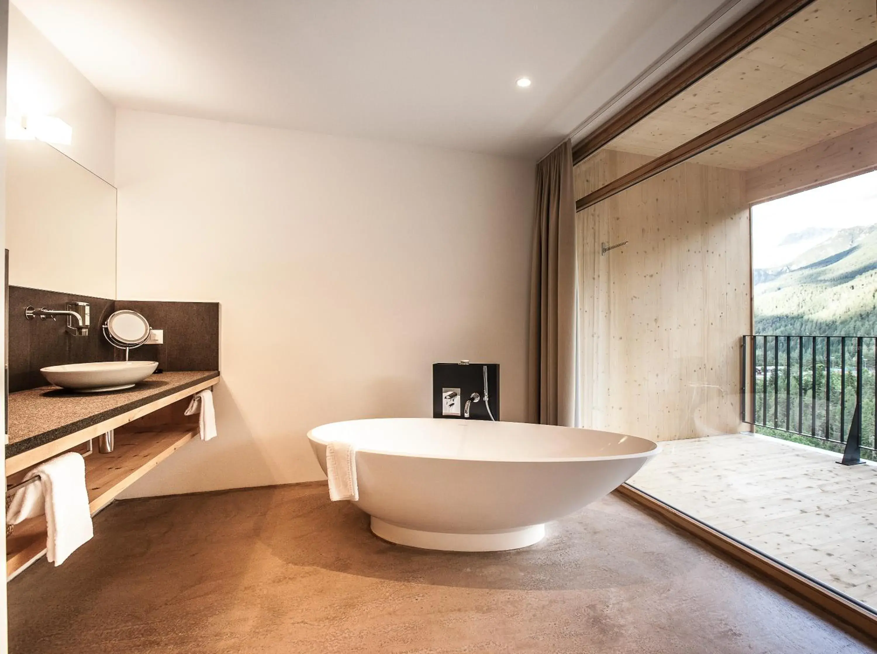 Superior Double Room - single occupancy in Hotel Arnica Scuol - Adults Only Superior Double Room - single occupancy in Hotel Arnica Scuol - Adults Only