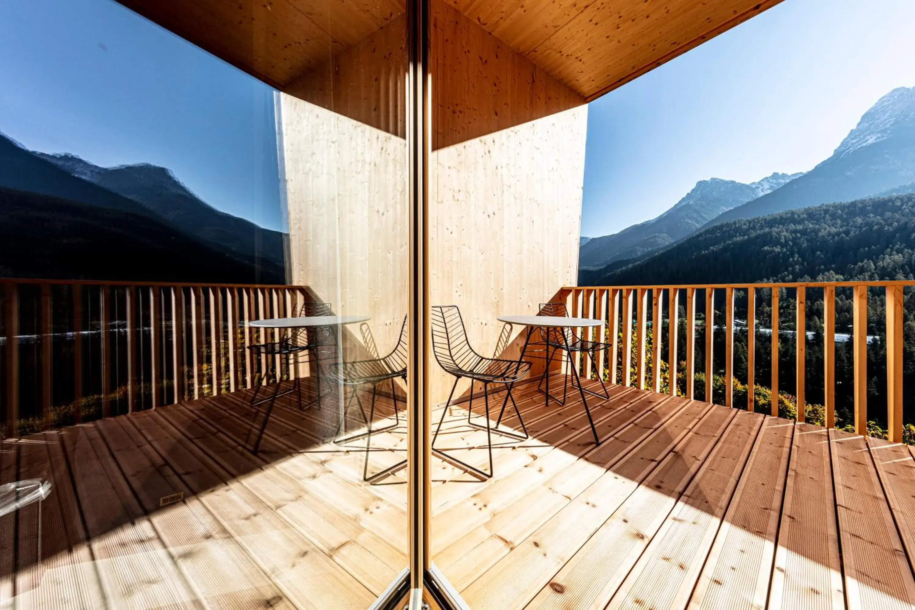 Double Room - single occupancy in Hotel Arnica Scuol - Adults Only Double Room - single occupancy in Hotel Arnica Scuol - Adults Only