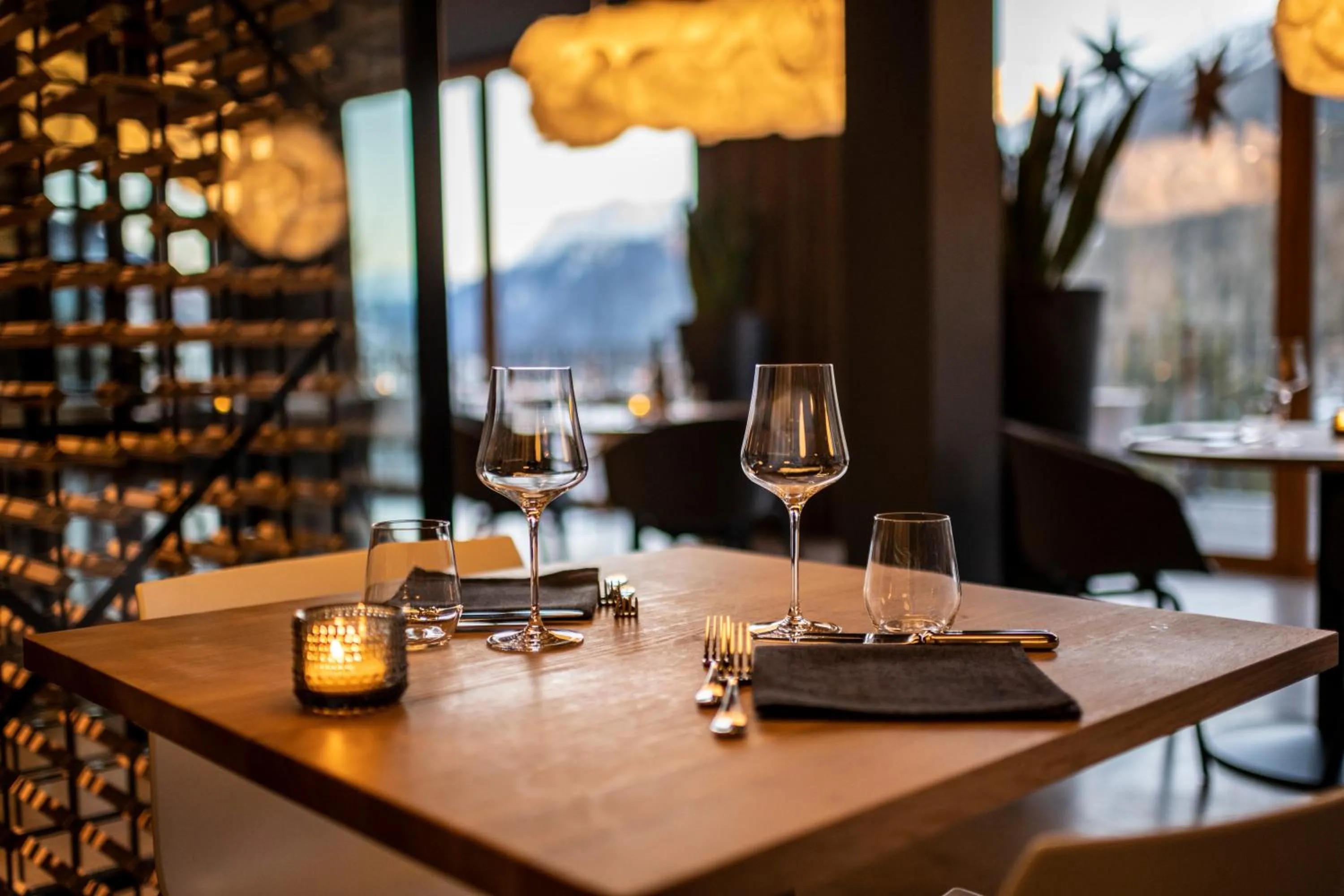 Restaurant/places to eat in Hotel Arnica Scuol - Adults Only