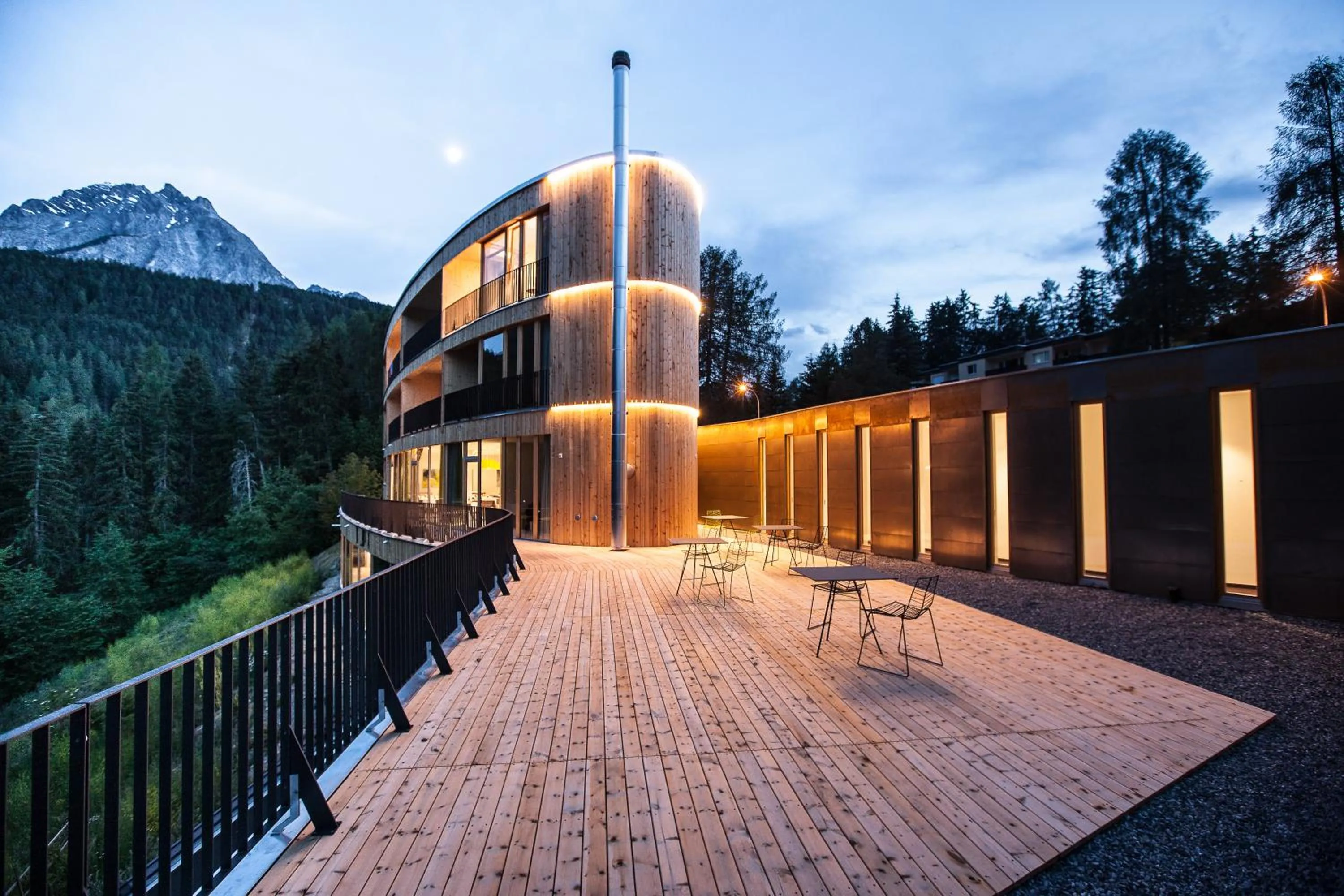 Balcony/Terrace in Hotel Arnica Scuol - Adults Only