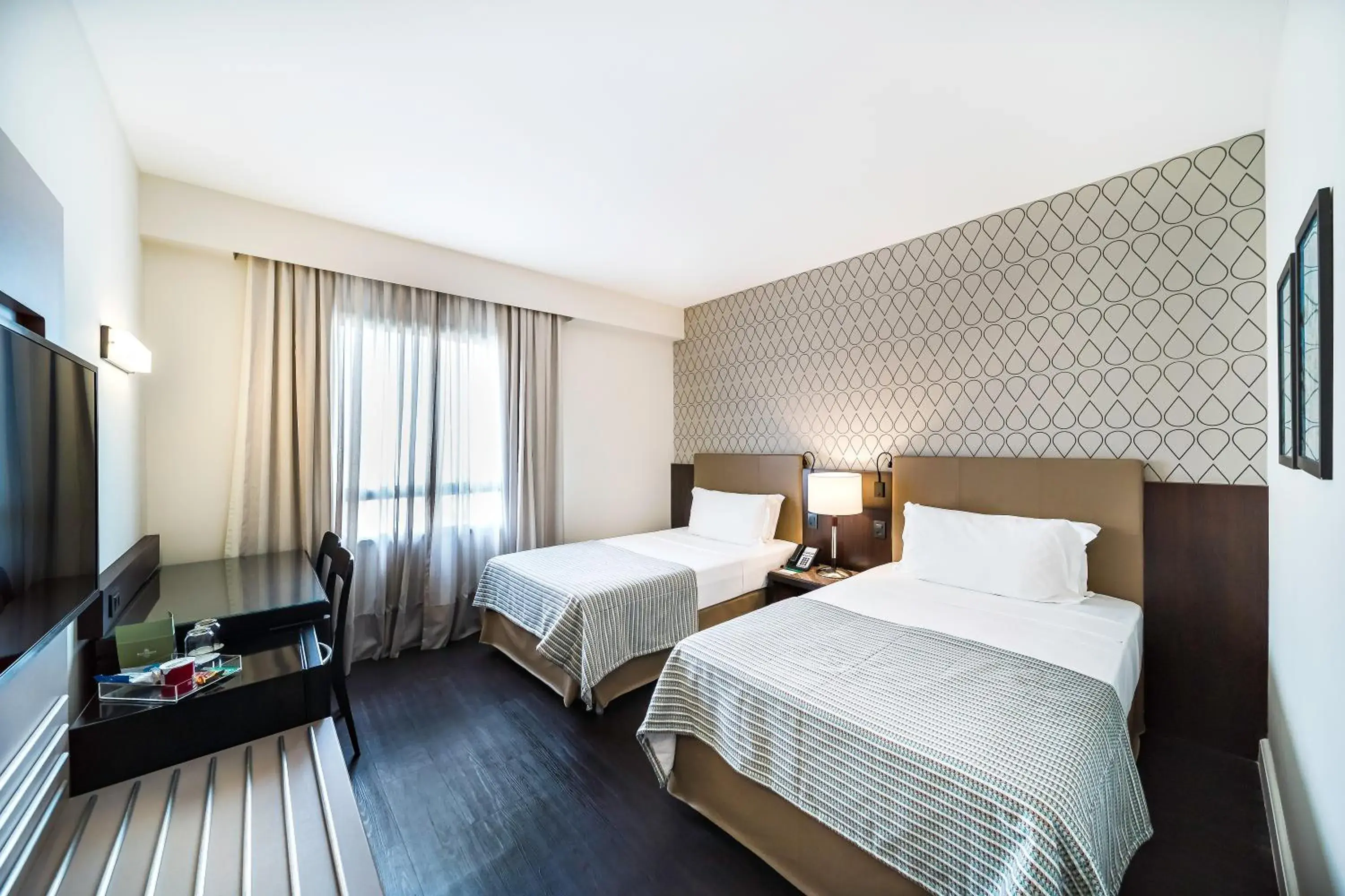 Superior com Duas Camas - single occupancy in Bourbon Hotel & Suites Curitiba Superior com Duas Camas - single occupancy in Bourbon Hotel & Suites Curitiba