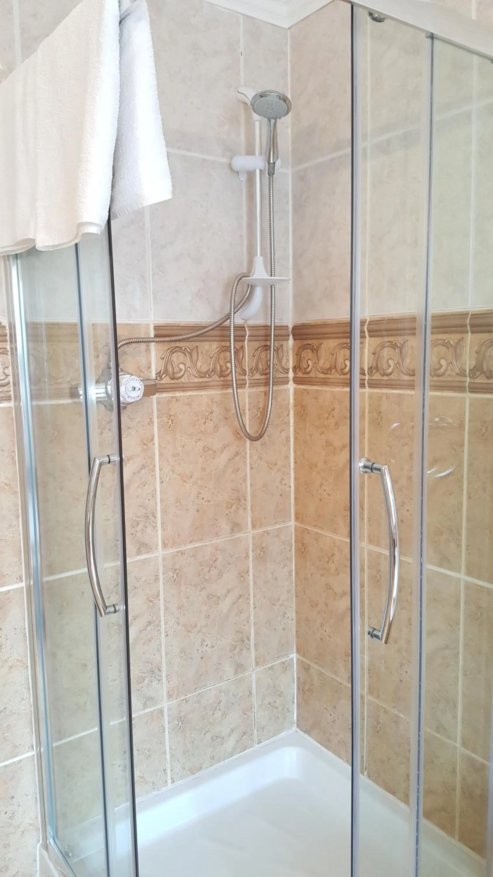 Shower in An Charraig Ban on the wild Atlantic way F94WT02